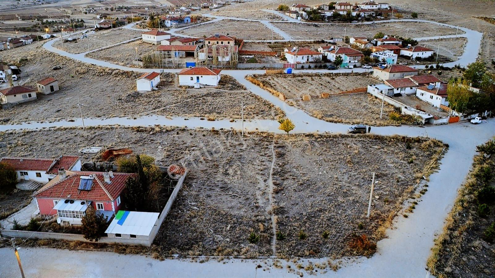Afyonkarahisar Bolvadin Köyiçi 600 M2 İmarlı Arsa Fırsat Fiyata