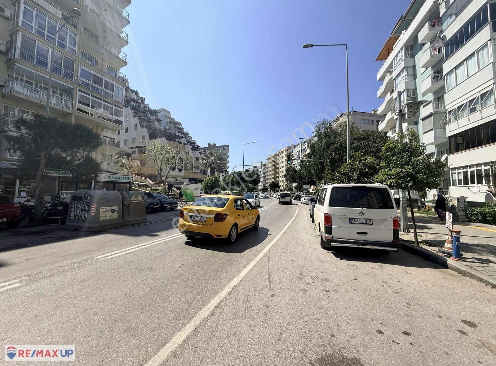 Hatay'da Cadde Üzeri Doğalgazlı Balkonlu Arakat Satılık 2+1 - Görsel 2