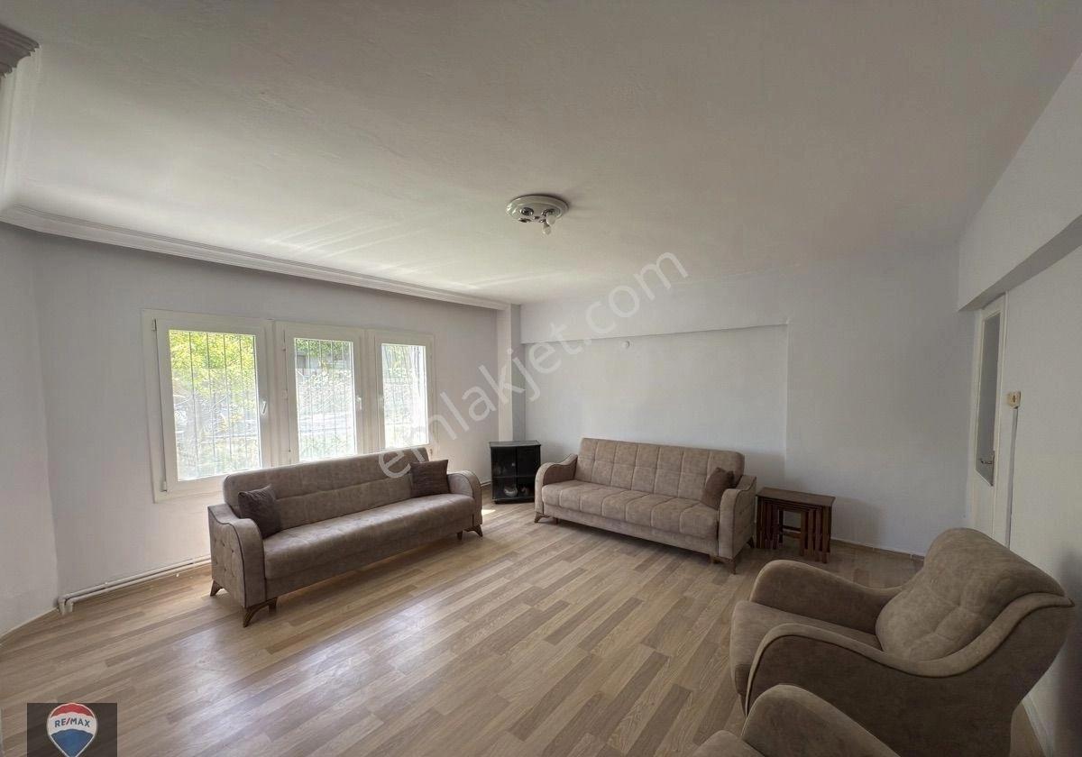 Kuşadası Merkez’de Satılık 2 + 1 Daıre - Görsel 24