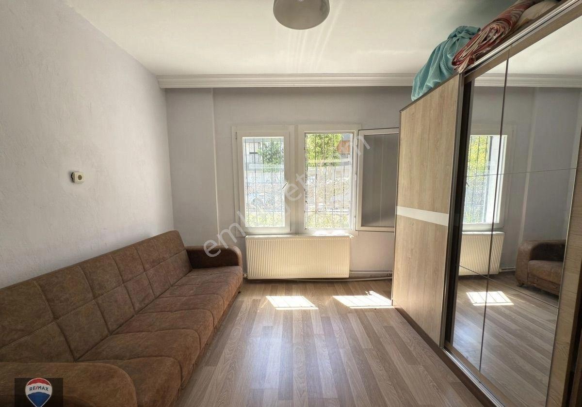Kuşadası Merkez’de Satılık 2 + 1 Daıre - Görsel 23