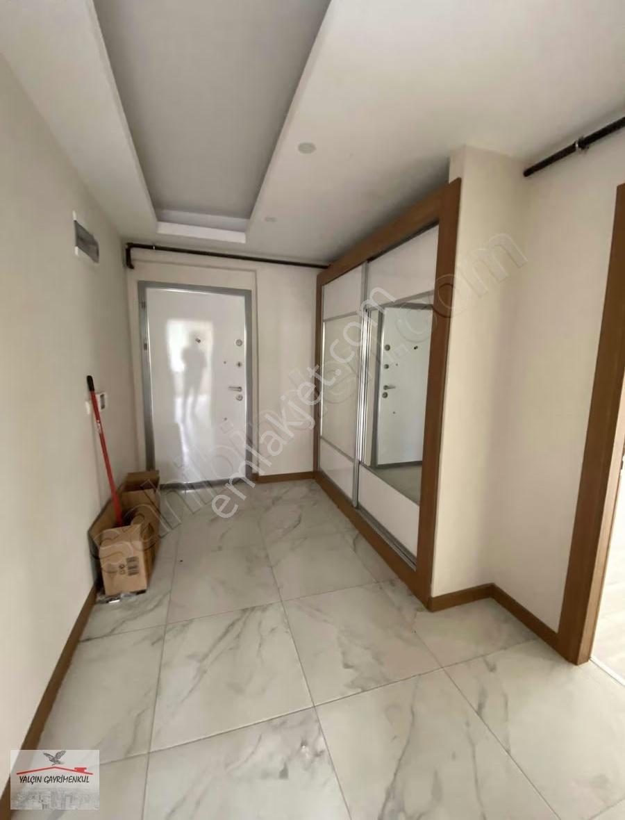 Atakentte Merkezi Konumda Ebeveynli Vestiyerli Kiralık 3+1 Daire - Görsel 13