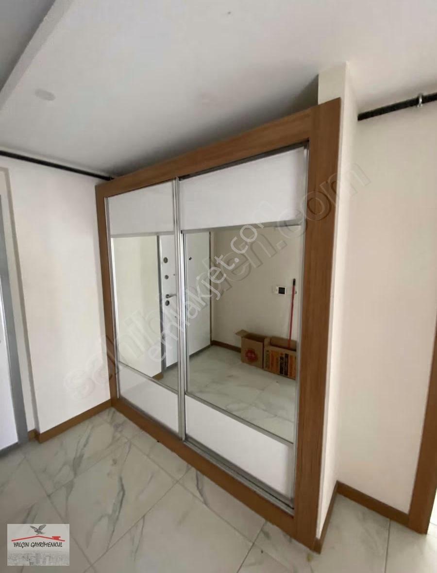 Atakentte Merkezi Konumda Ebeveynli Vestiyerli Kiralık 3+1 Daire - Görsel 9