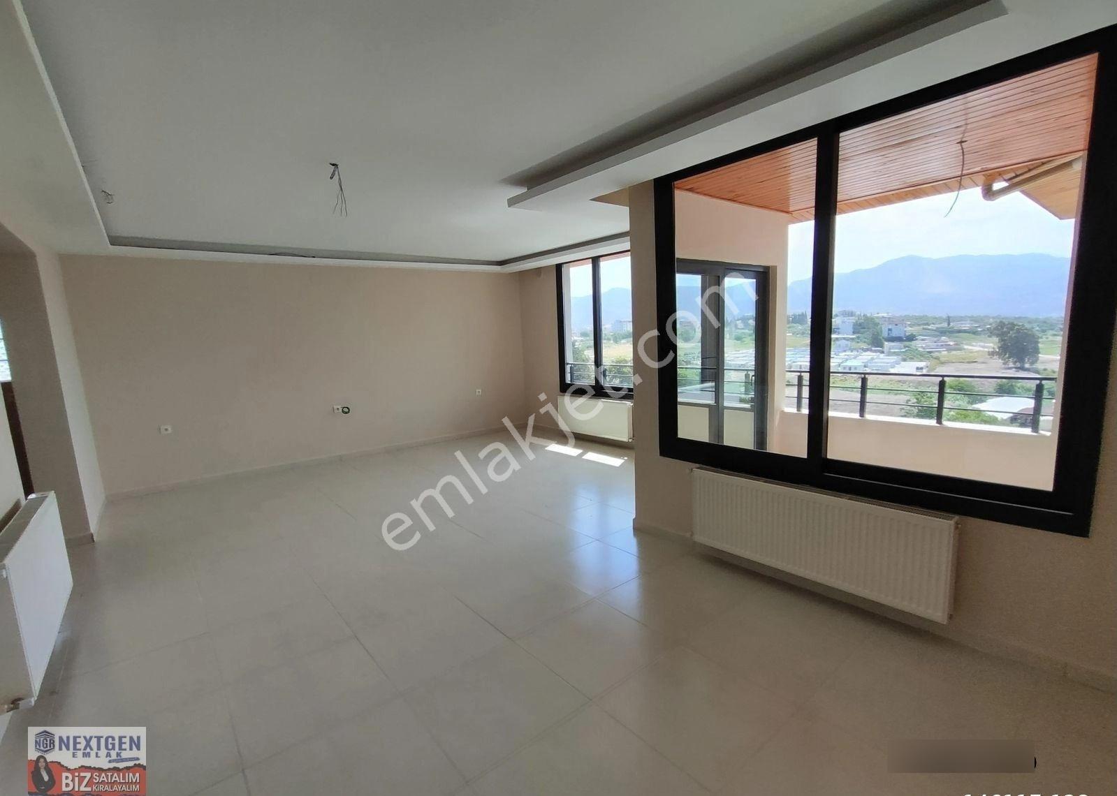 Subaşında Ana Cadde Üzerinde Kiralık 2+1 Çok Geniş Ferah Dubleks - Görsel 4
