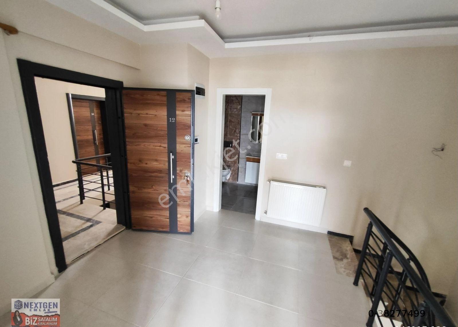 Subaşında Ana Cadde Üzerinde Kiralık 2+1 Çok Geniş Ferah Dubleks - Görsel 13