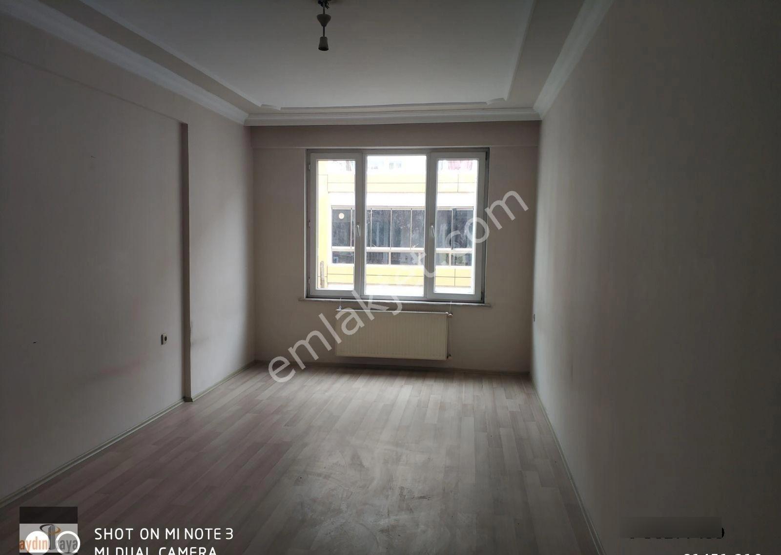 Kumlubel'de Satılık 3+1 Asansörlü Ara Kat Güney Cephe Daire - Görsel 23