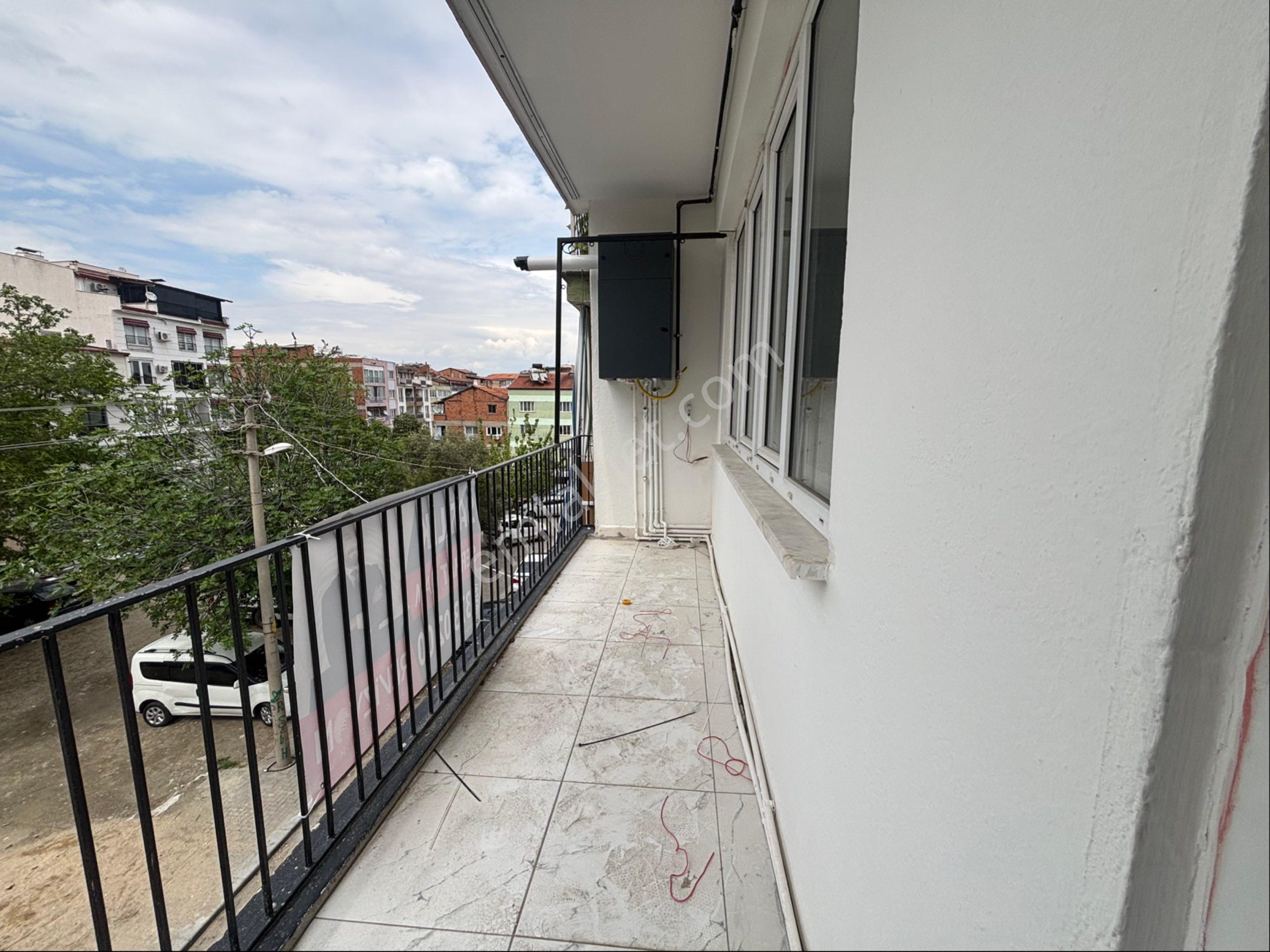 Topraklık Ta 2+1 Ön Cephe (ara Kat) Masrafsız Daire - Görsel 4