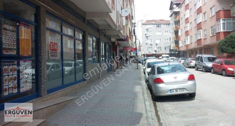 İşlek Sokak Ta Düz Ayak Dükan