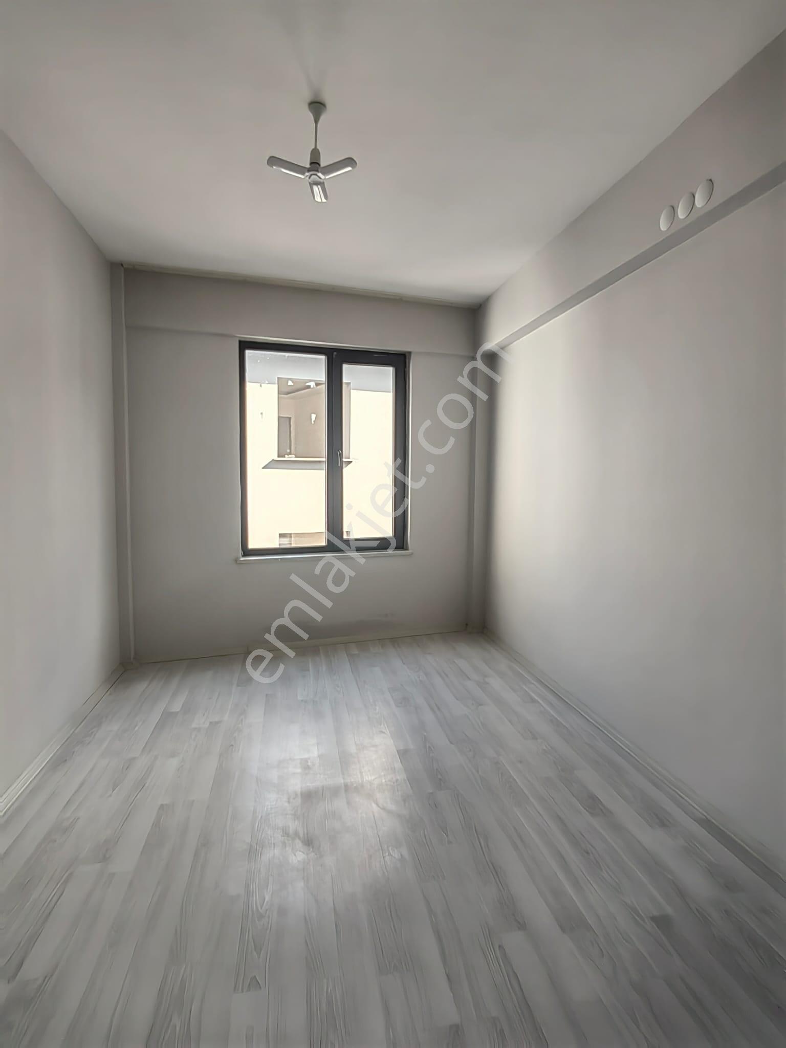 Akçay Emlak'tan Akşehir Meydan Mahallesi Çarşı Merkezde Sıfır Kiralık 2+0 Daire - Görsel 7