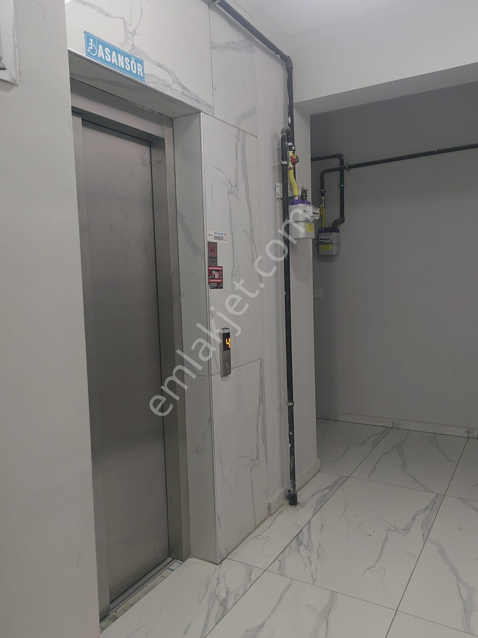 Akçay Emlak'tan Akşehir Meydan Mahallesi Çarşı Merkezde Sıfır Kiralık 2+0 Daire - Görsel 35
