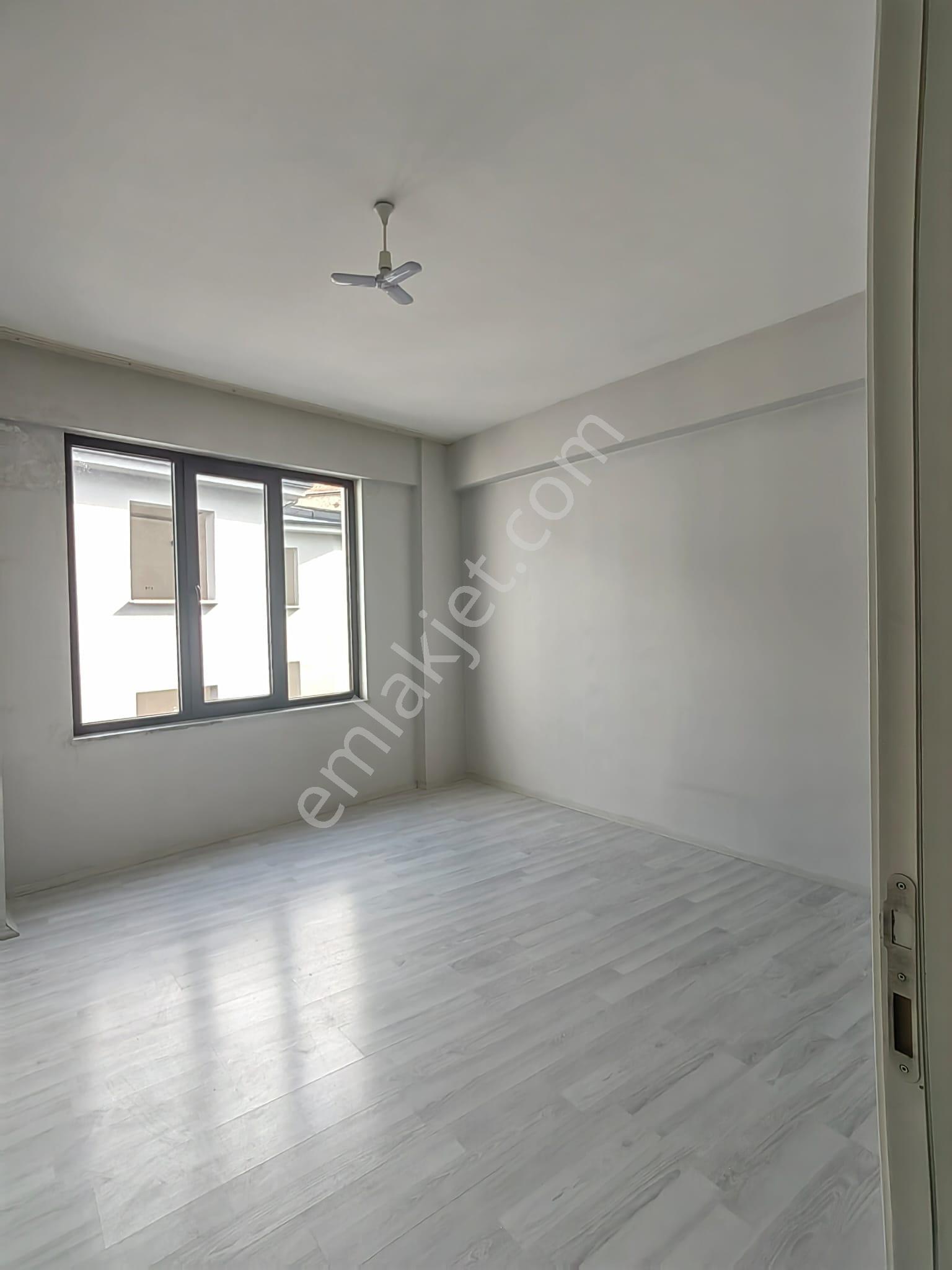 Akçay Emlak'tan Akşehir Meydan Mahallesi Çarşı Merkezde Sıfır Kiralık 2+0 Daire - Görsel 5