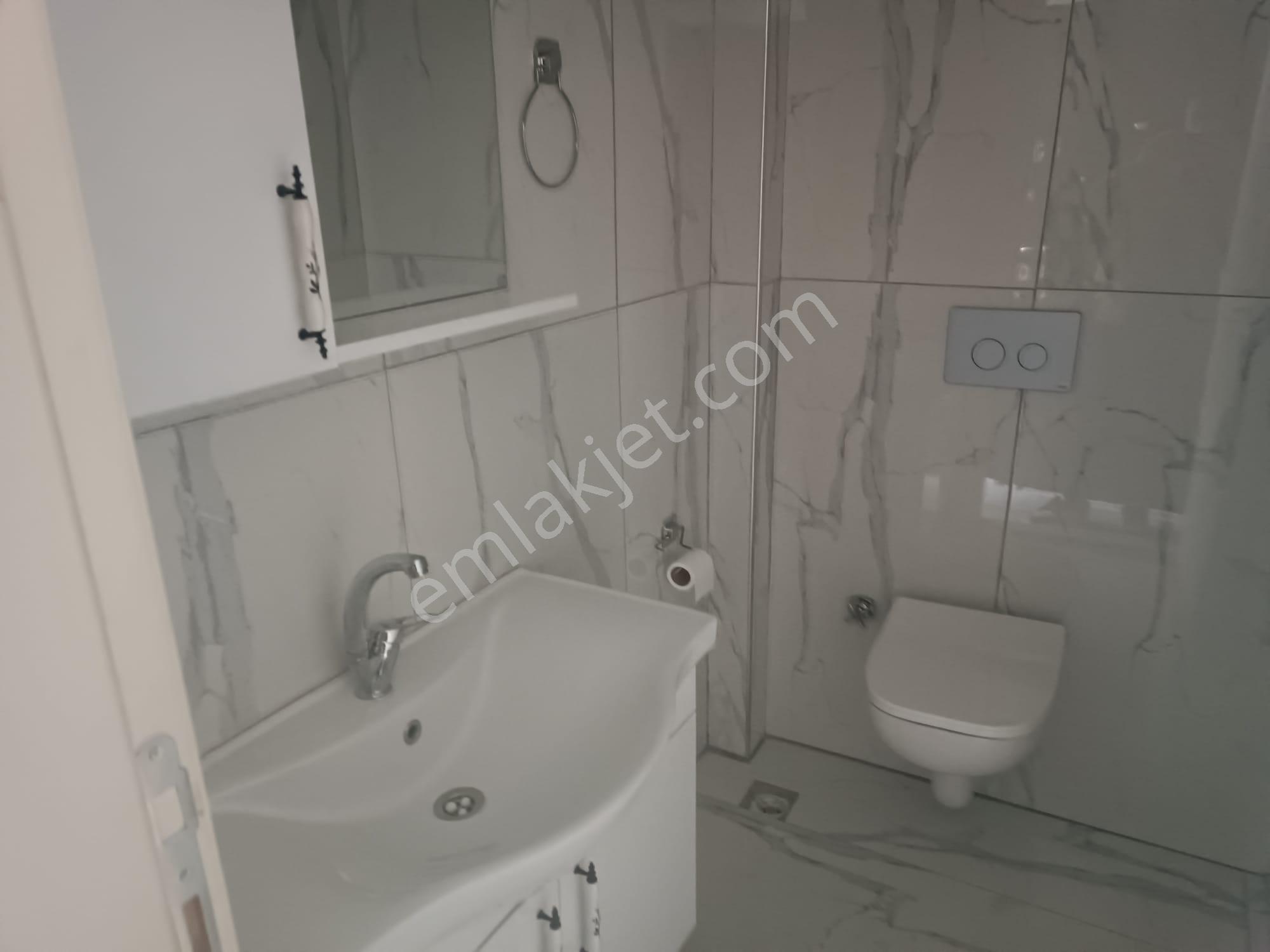 Akçay Emlak'tan Akşehir Meydan Mahallesi Çarşı Merkezde Sıfır Kiralık 2+0 Daire - Görsel 33