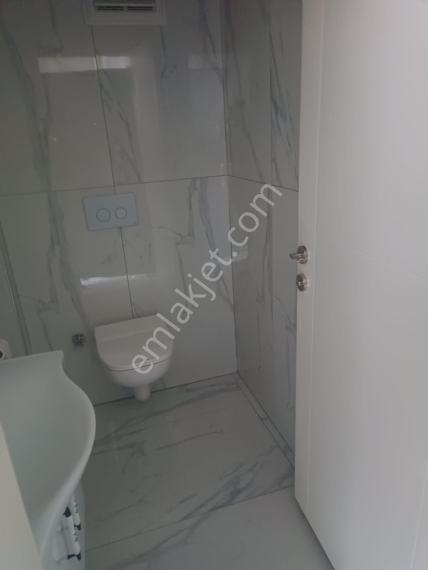 Akçay Emlak'tan Akşehir Meydan Mahallesi Çarşı Merkezde Sıfır Kiralık 2+0 Daire - Görsel 16
