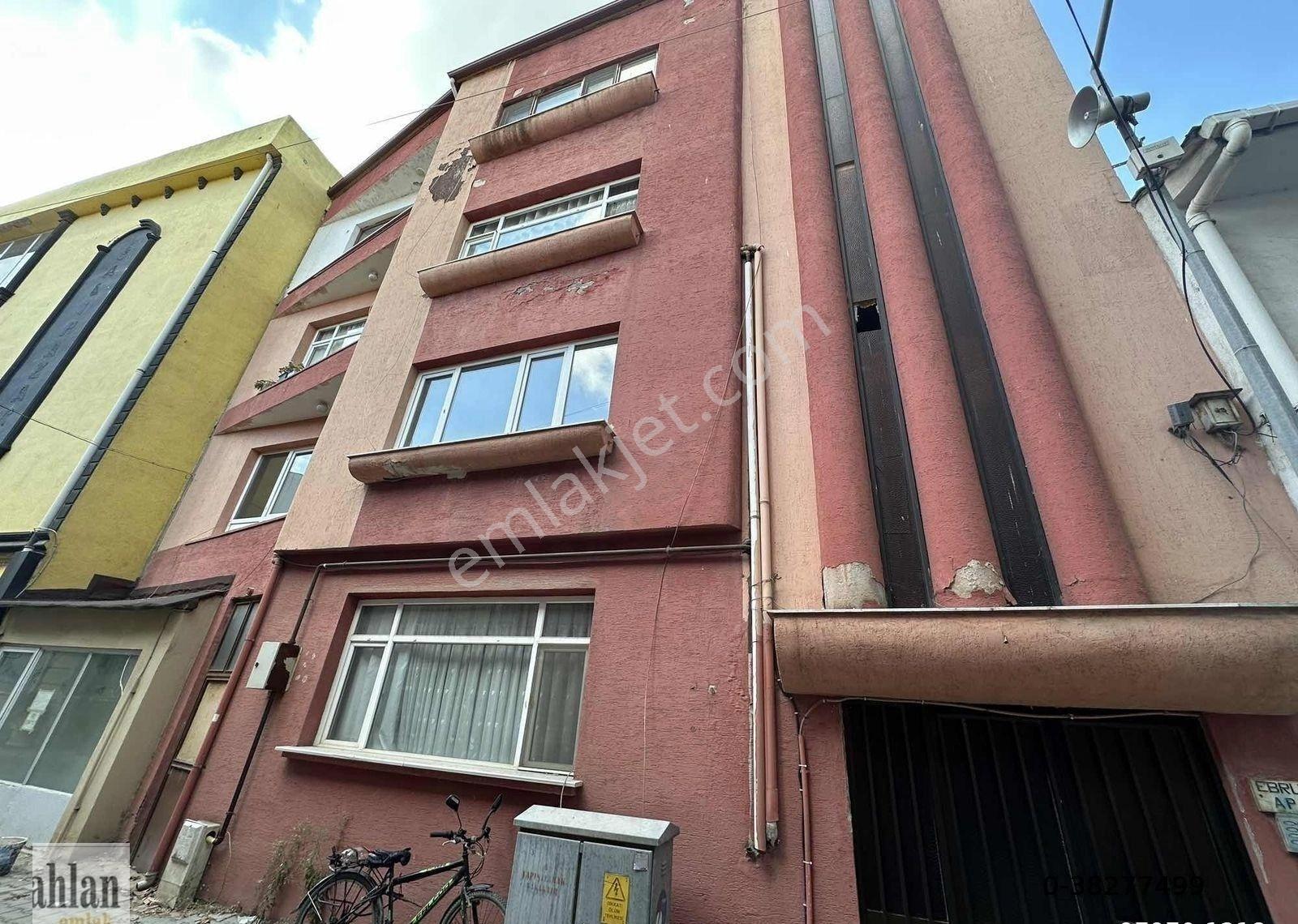 Çarşı Merkezde Kiralık Arakat Daire - Görsel 6