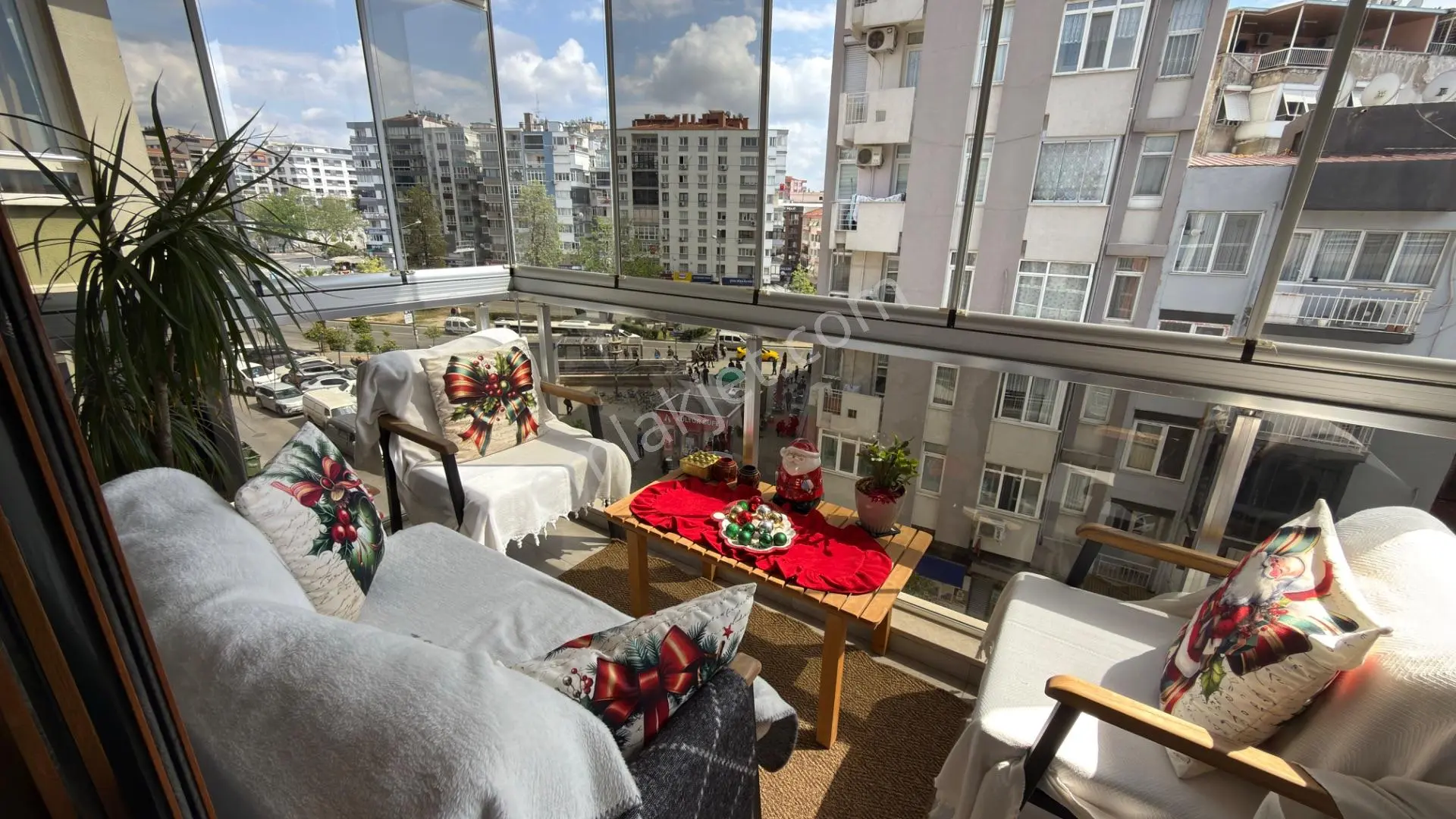 Üçyol Metro Meydanda Sıfır Tadilatlı Geniş 2+1 Satılık Daire - Görsel 5