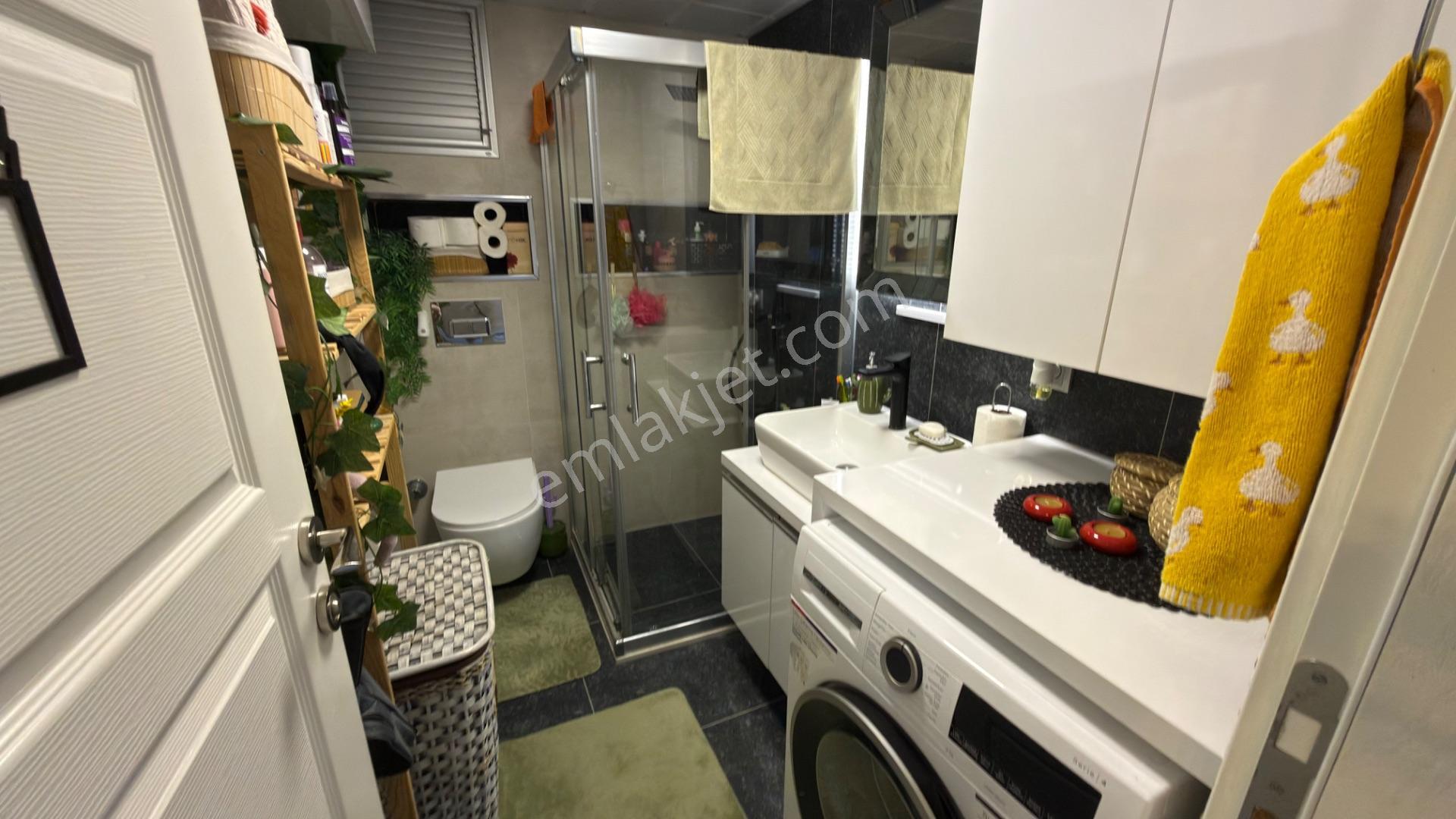 Üçyol Metro Meydanda Sıfır Tadilatlı Geniş 2+1 Satılık Daire - Görsel 21