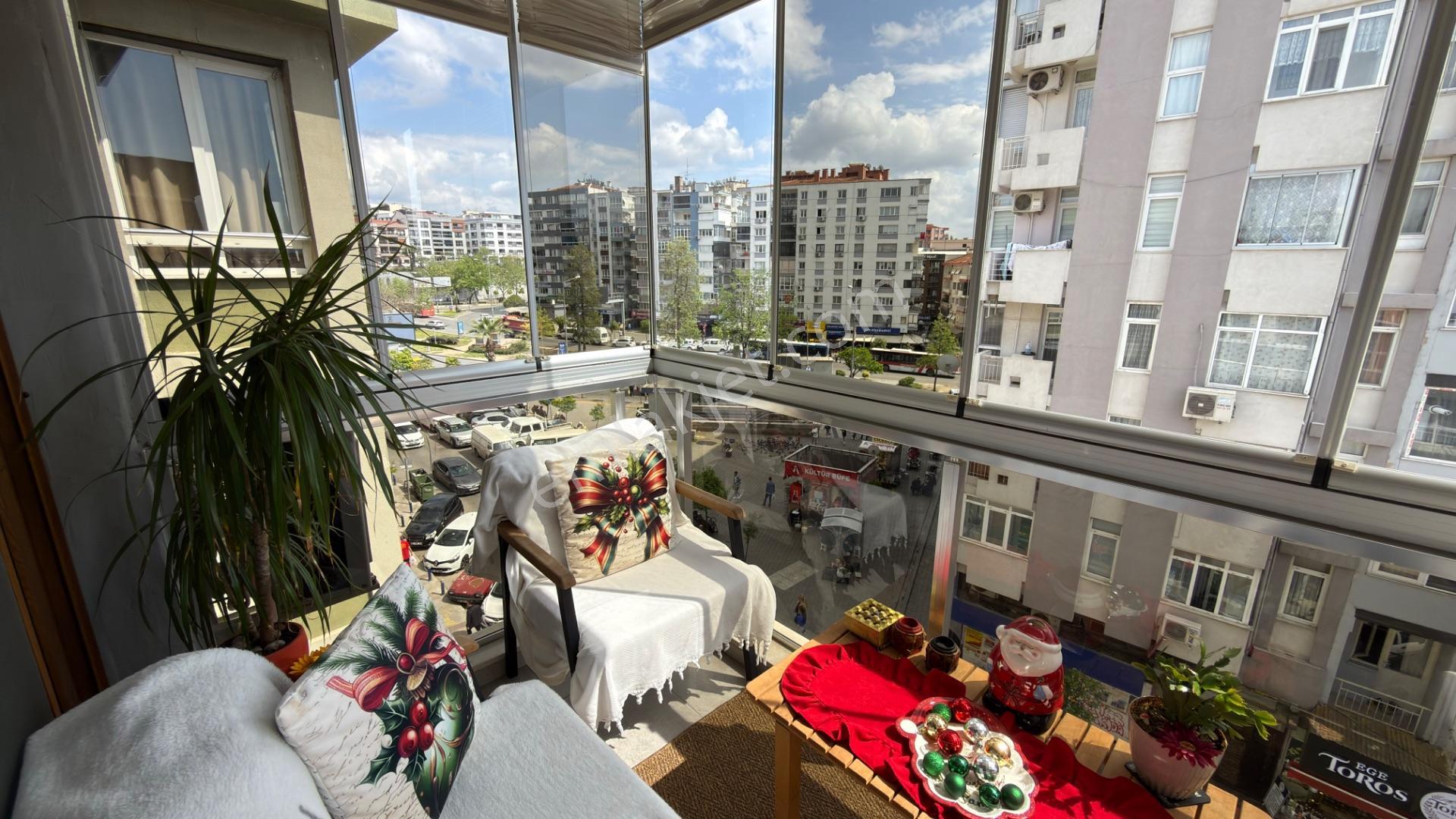 Üçyol Metro Meydanda Sıfır Tadilatlı Geniş 2+1 Satılık Daire - Görsel 6