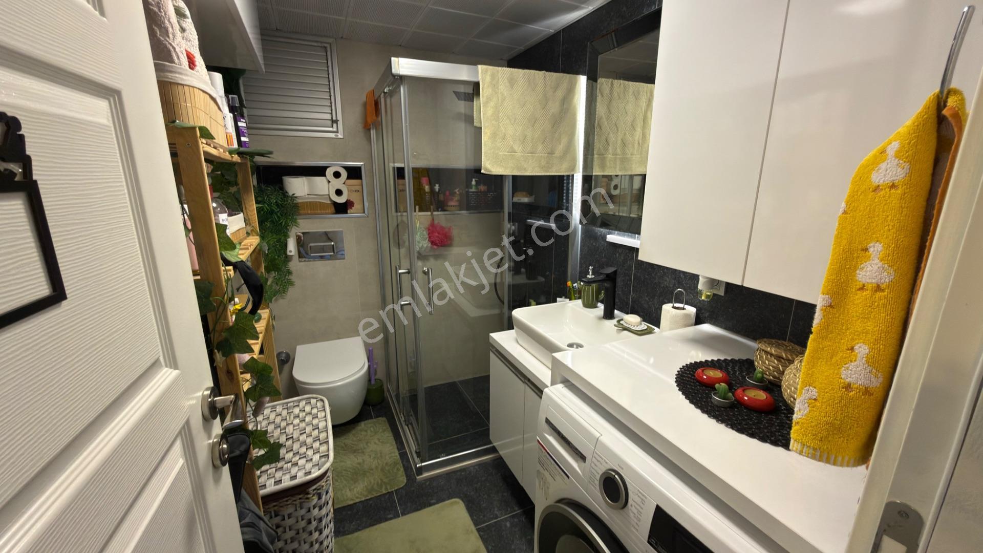 Üçyol Metro Meydanda Sıfır Tadilatlı Geniş 2+1 Satılık Daire - Görsel 20