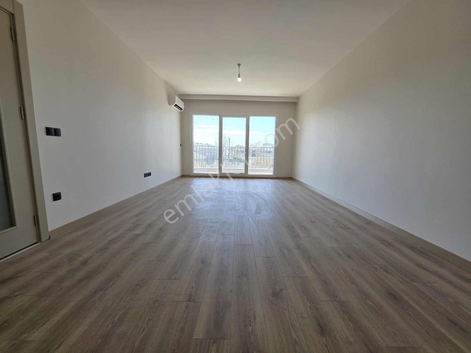 Büyükçekmece Deniz Manzaralı Sıfır 3+1 Daire - Görsel 22