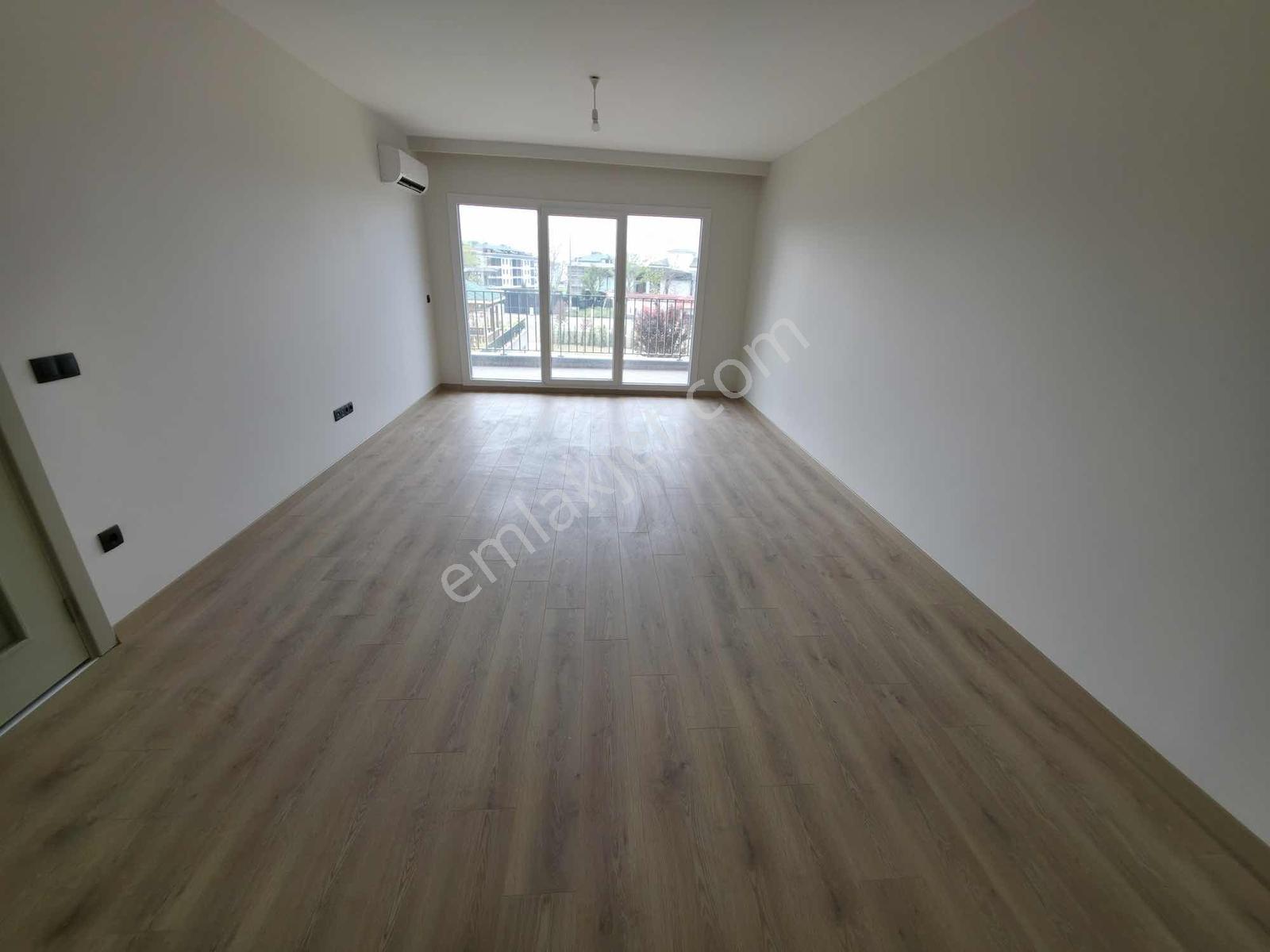 Büyükçekmece Deniz Manzaralı Sıfır 3+1 Daire - Görsel 5