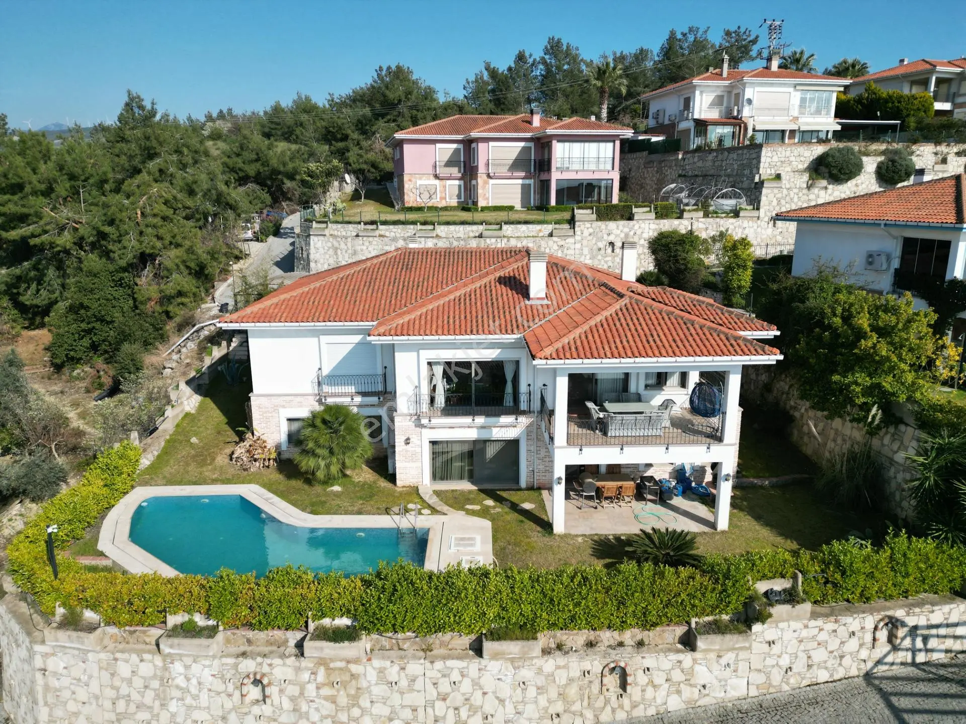 Soğucak Mah. Özel Havuzlu Tek Müstakil 8+1 Villa Satılık