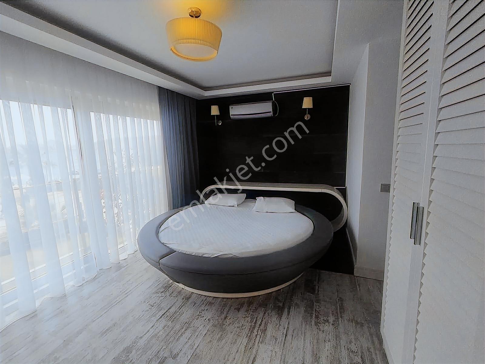 Ortakent Yahşi Denize Sıfır 4+1 Eşyalı Yıllık Kiralık Villa - Görsel 2