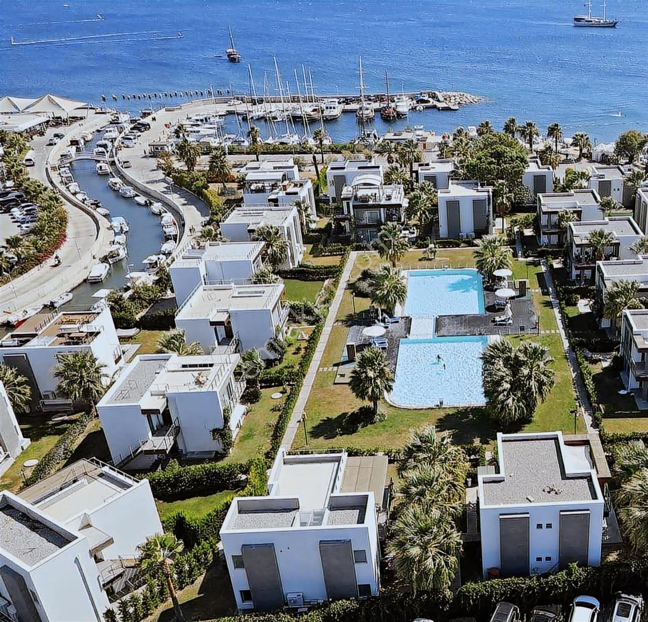 Ortakent Yahşi Denize Sıfır 4+1 Eşyalı Yıllık Kiralık Villa - Görsel 15