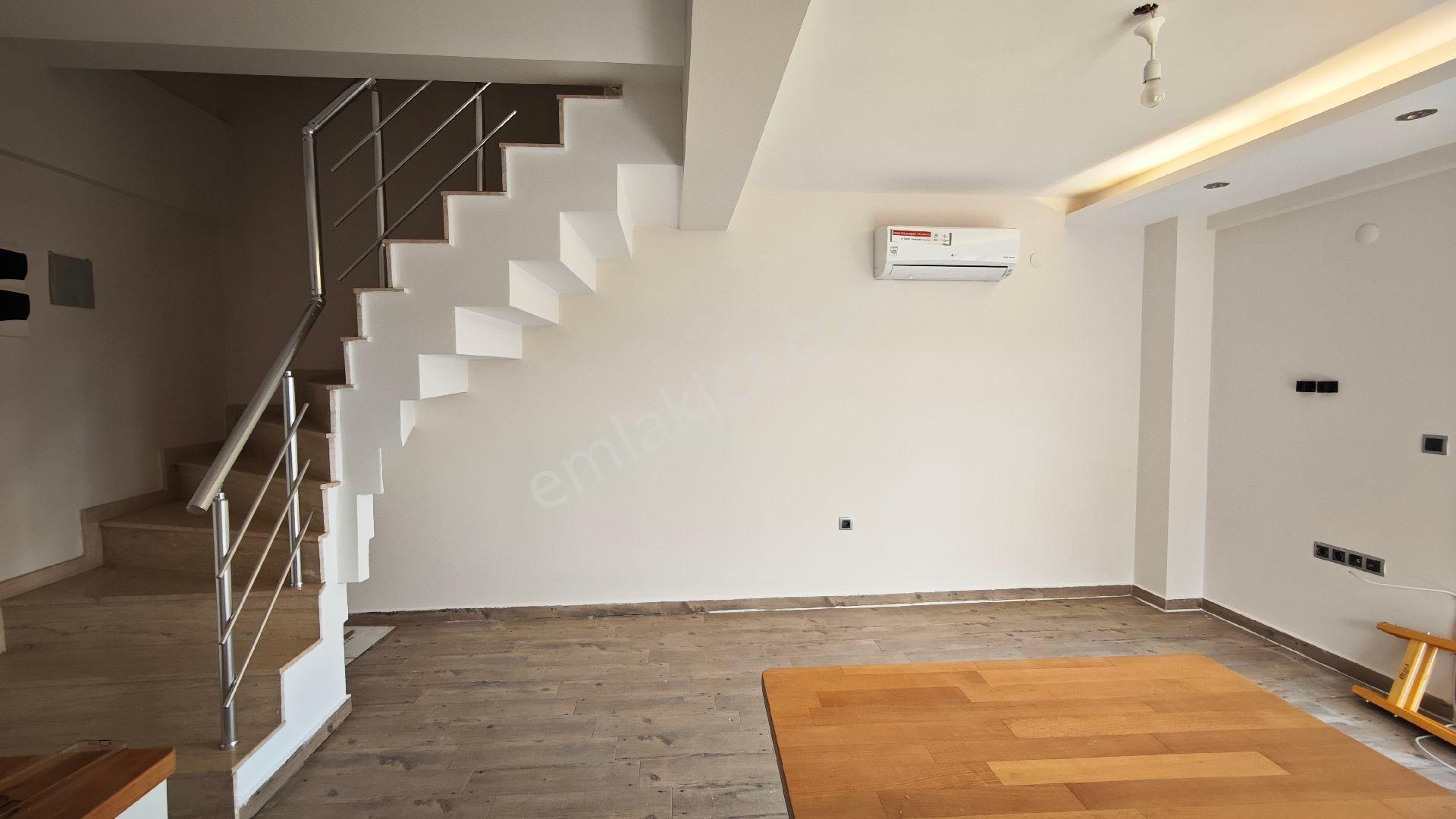 Urla Gülbahçe Mh Site İçerisinde Satılık 2+1 Villa - Görsel 31