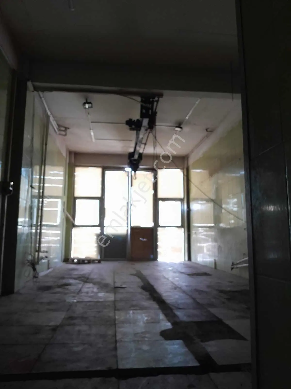 İkitelli Osb 450m2 Tır Kamyon Yaklaşır - Görsel 4