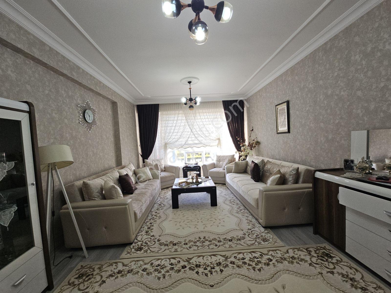 Ulaş Emlaktan Atakent Diş Hastanesi Arkası Uygun 3+1 Daire