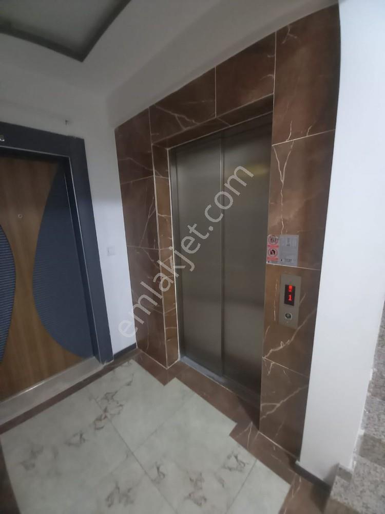 Hürriyet Mahallesinde Full Eşyalı 1+1 Kiralık Daire - Görsel 23