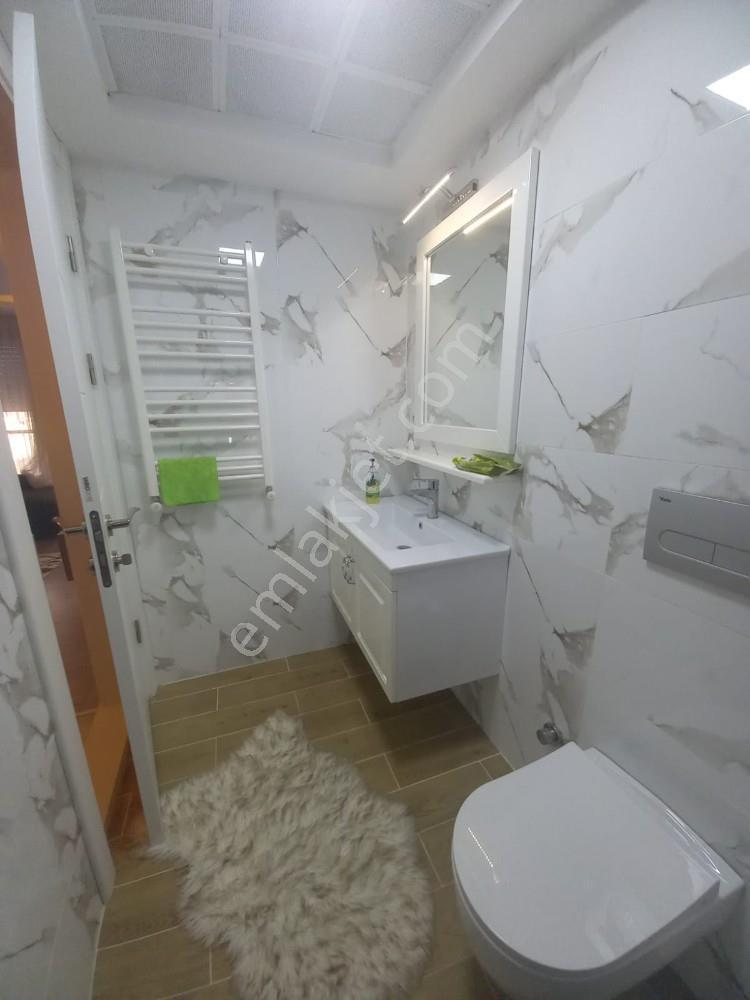 Hürriyet Mahallesinde Full Eşyalı 1+1 Kiralık Daire - Görsel 18