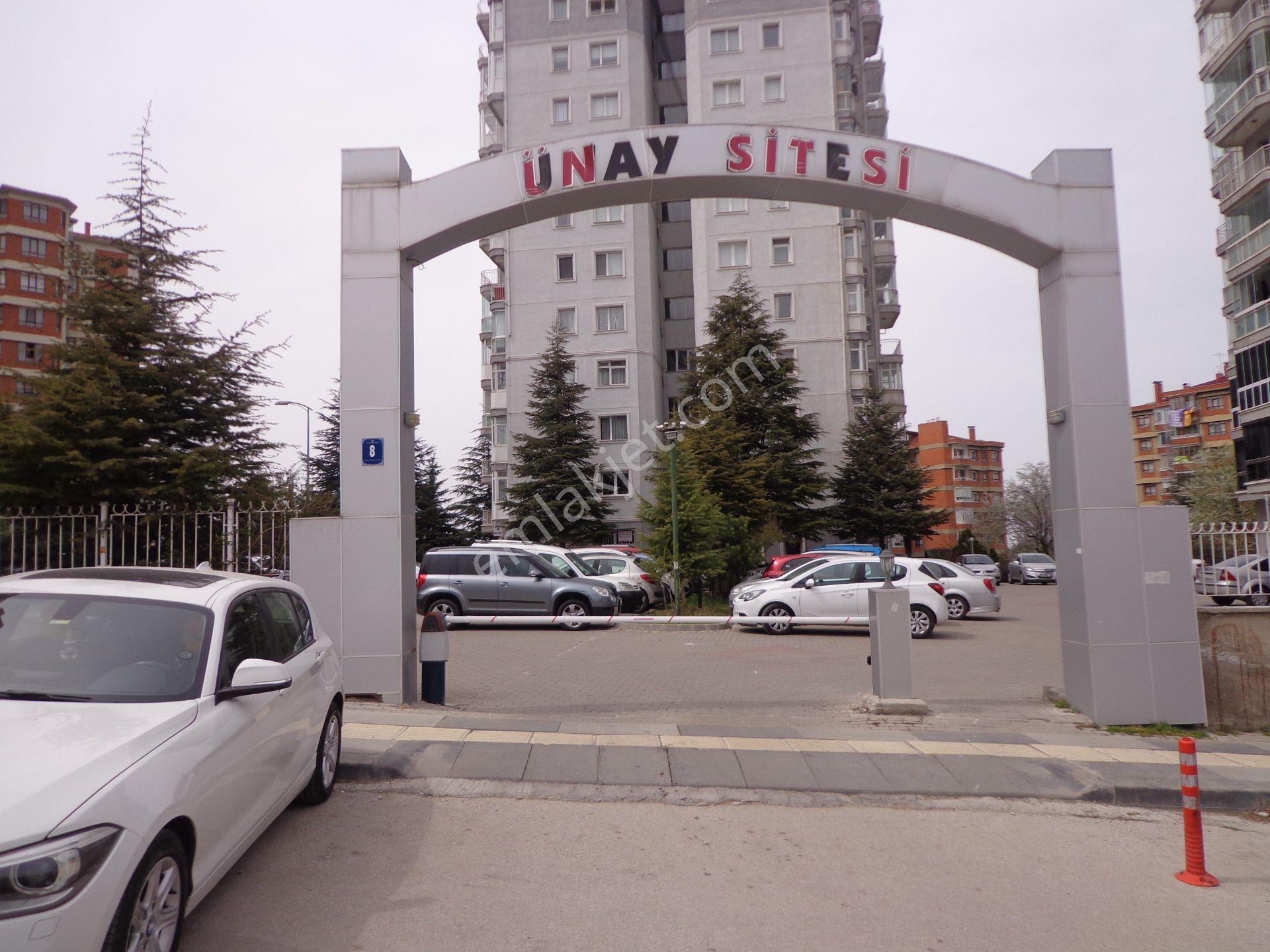 Çiğdem'de Taurus Alış Veriş Merkezi Yanında Ünay Sitesinde - Görsel 22