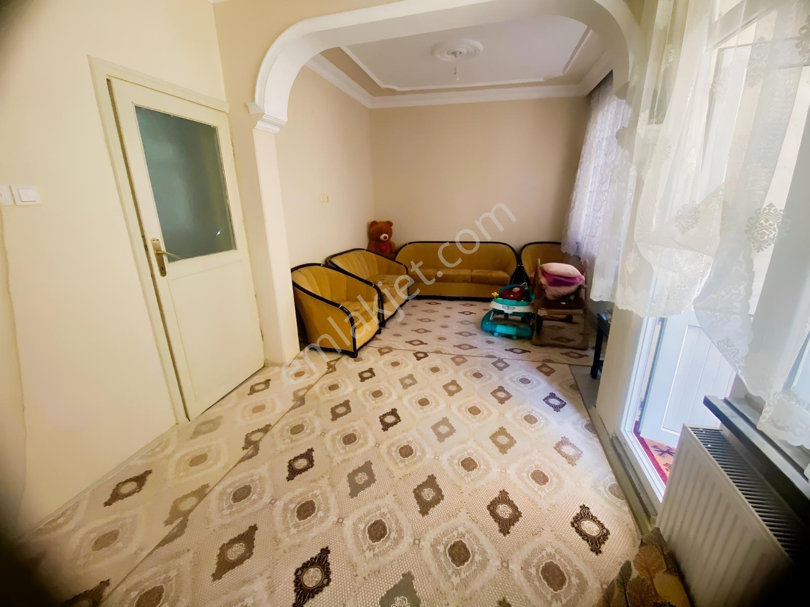 Yardım Emlaktan Ayasofya Da Satılık Kiracılı Daire - Görsel 3