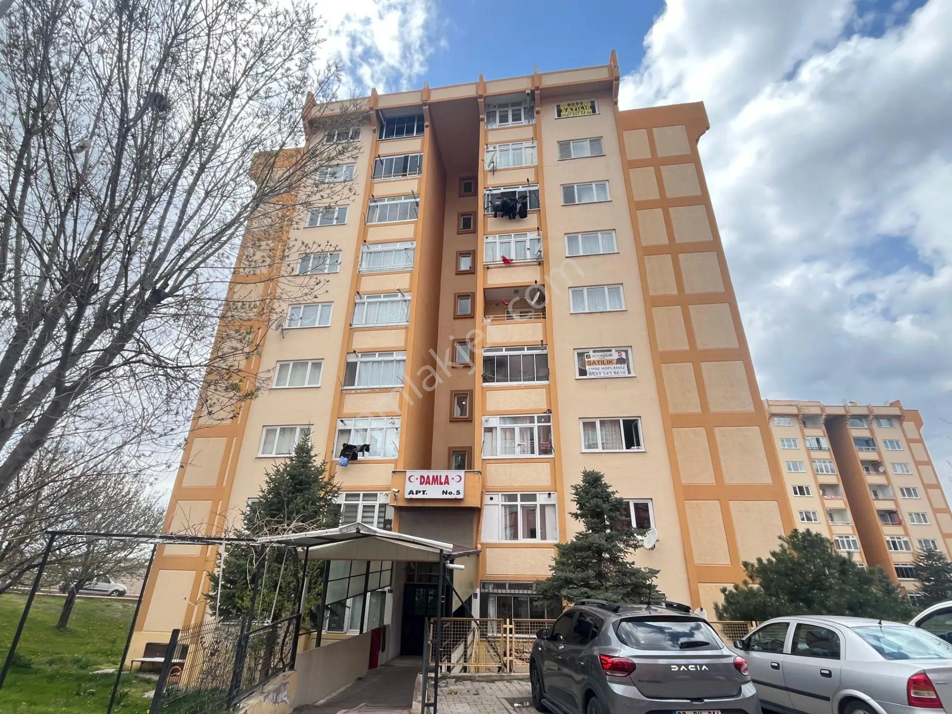 Demokrasi Mah 2+1 95m Kare Cadde Üzeri Satılık Fırsat Daire