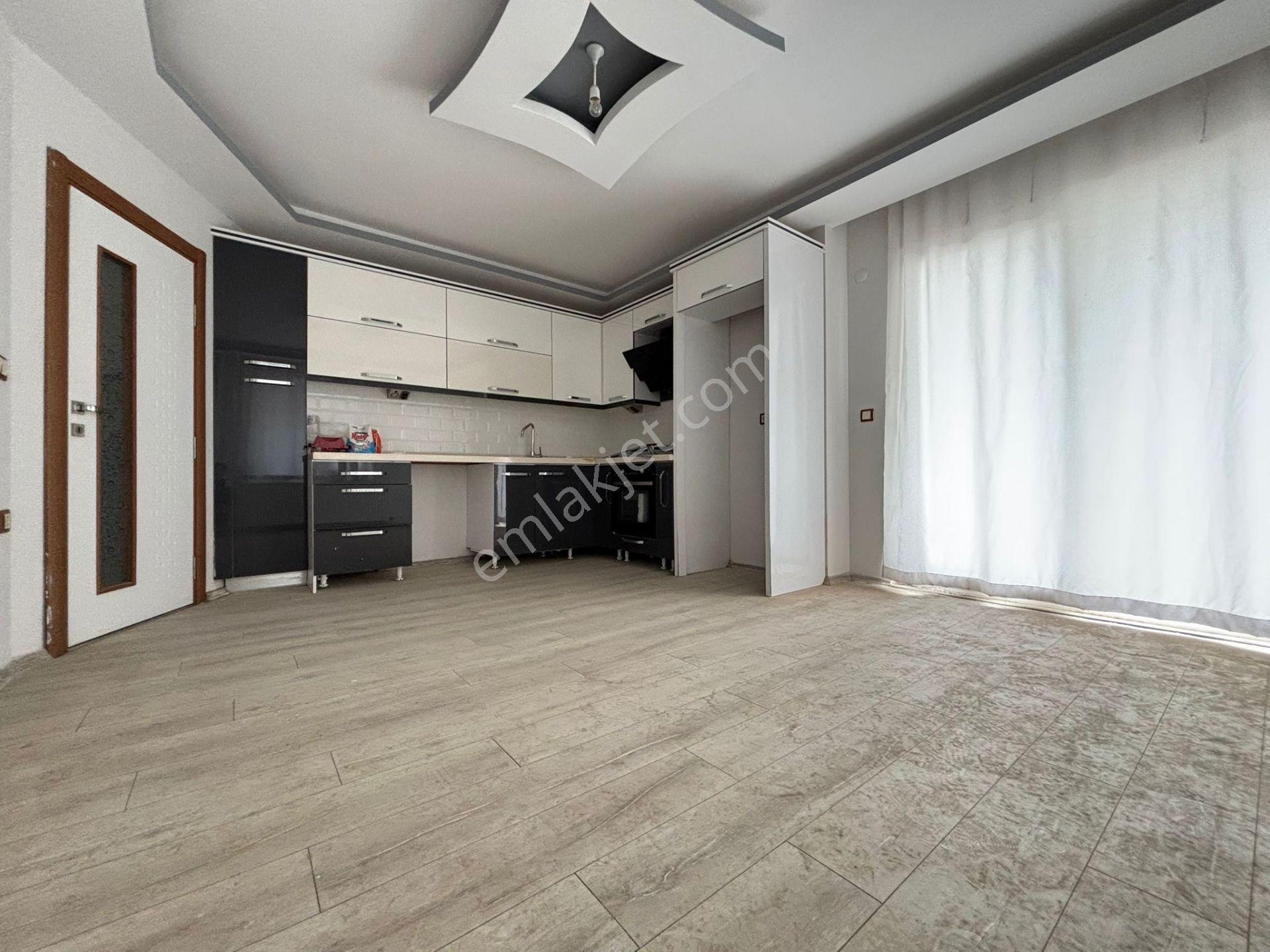 Mera Emlaktan Tuzcumurat Mah. 3+1 140m2 Sıfır Ters Dubleks