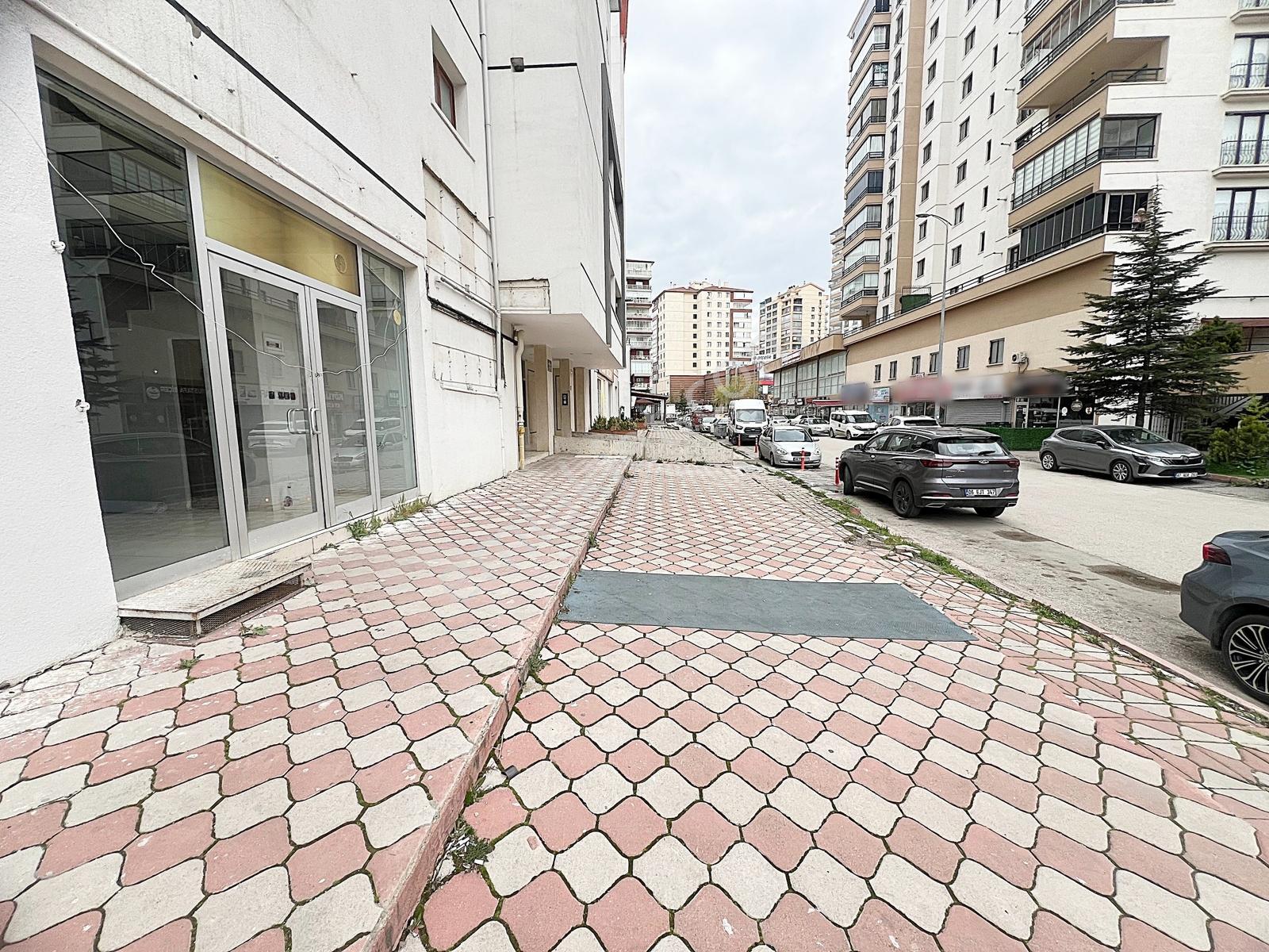 Burç Seval Cad Cephe Teleferik Son Durakta Kiralık 175m2 Dükkan - Görsel 2