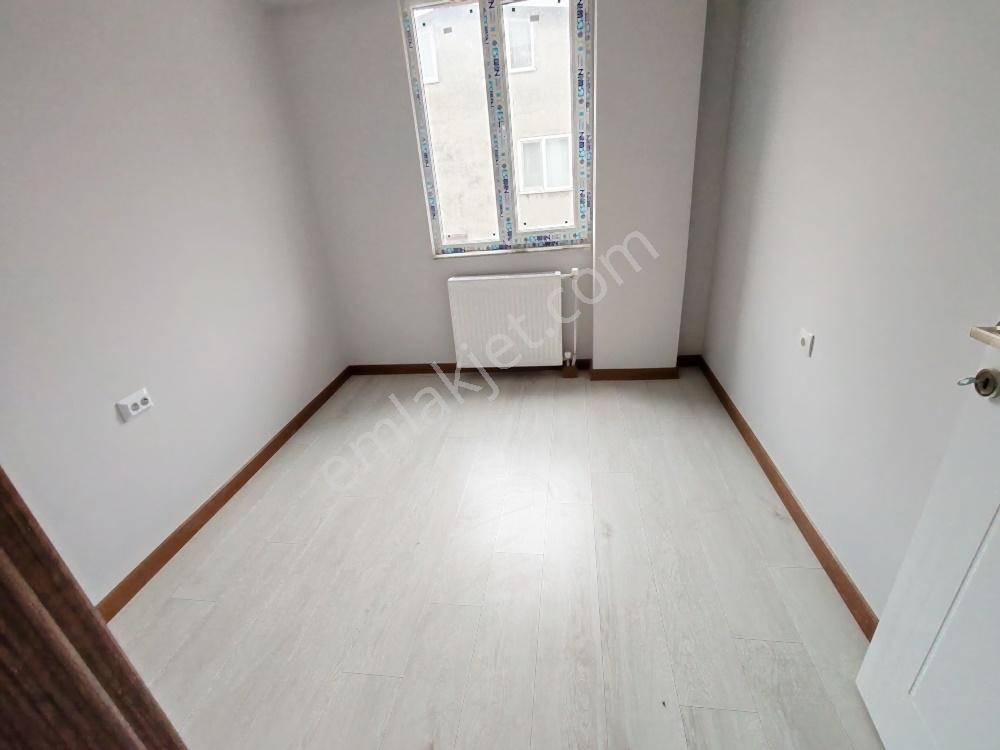 Çorlu Otogarına Yakın 2+1 İskanlı Kapalı Otoparklı Sıfır Ara Kat - Görsel 7