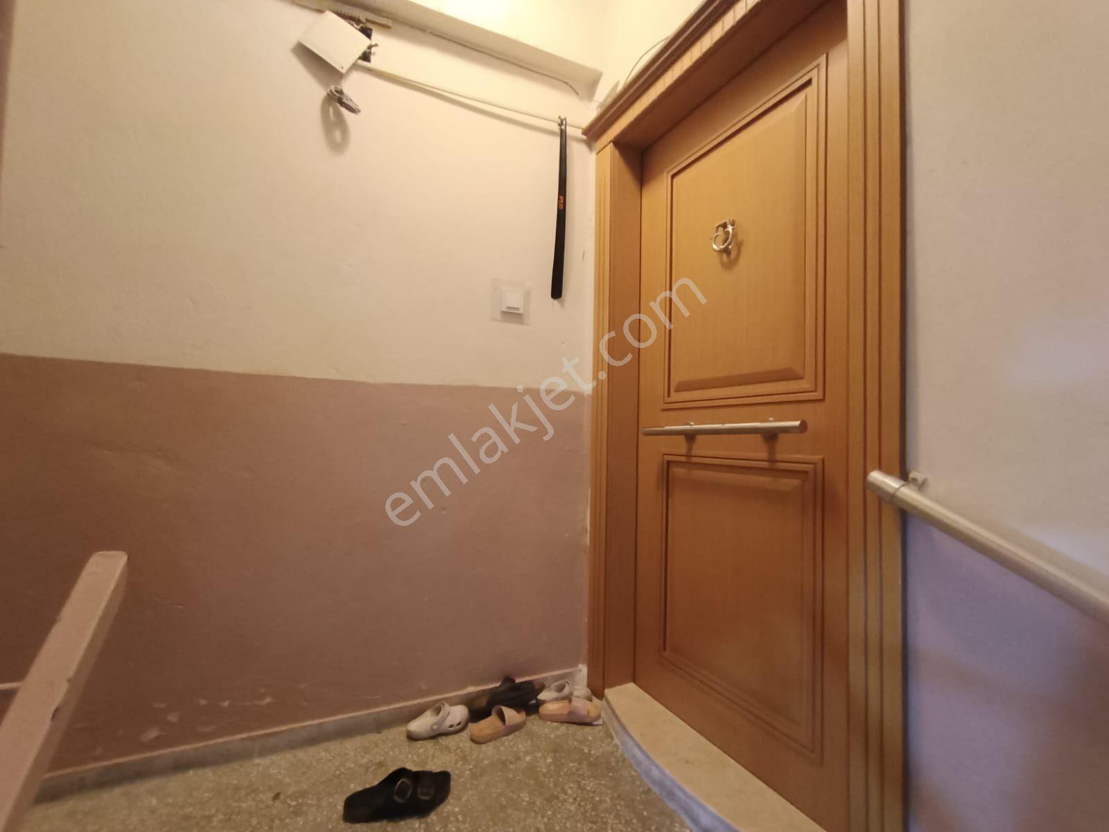 Balçova Sevgiyolu Yakını 3+1 Arakat Bakımlı Kiralık Daire - Görsel 34