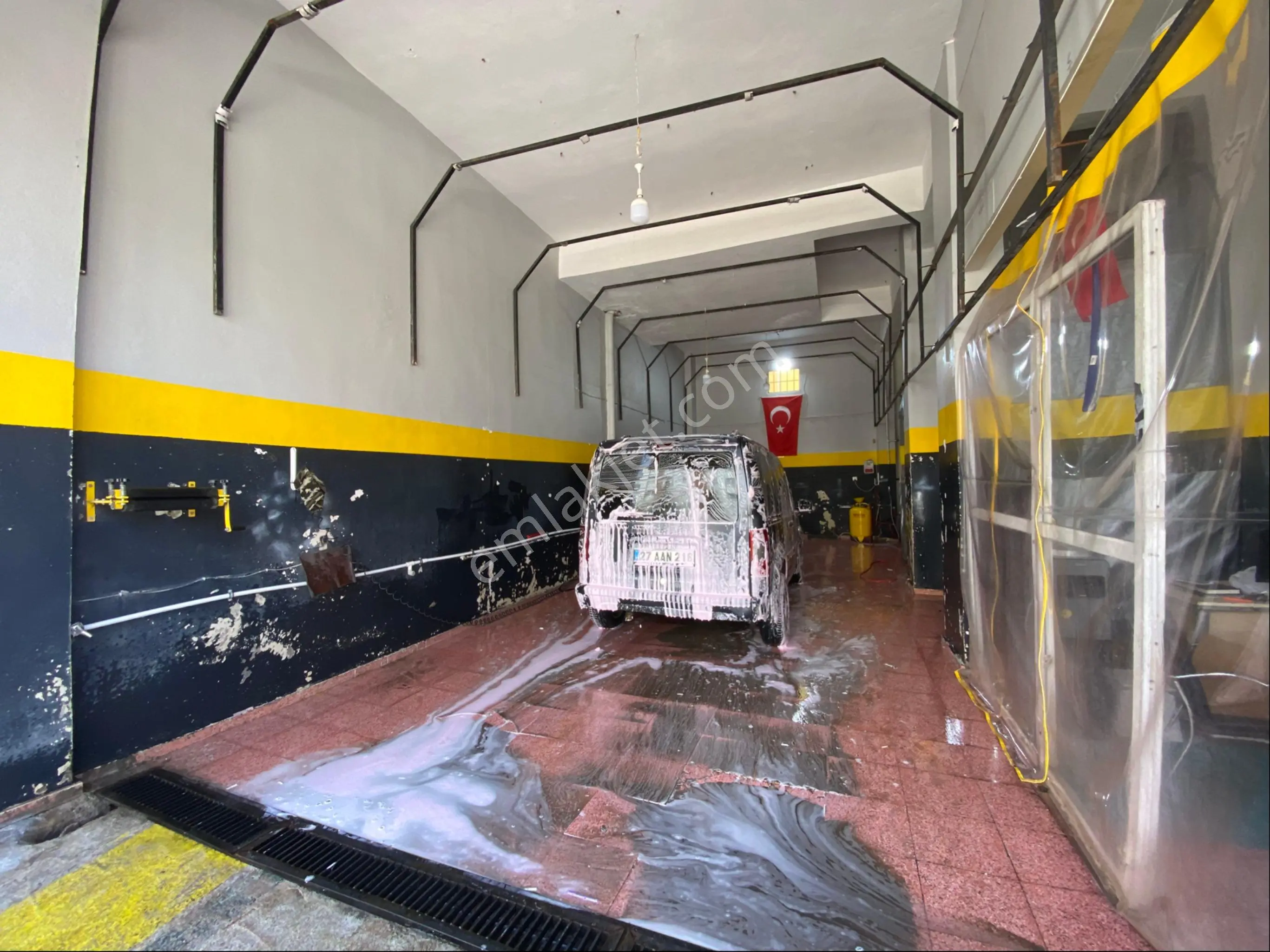 Yeditepe'de Satılık Dükkan 85m2 Dükkan Tapulu - Görsel 3