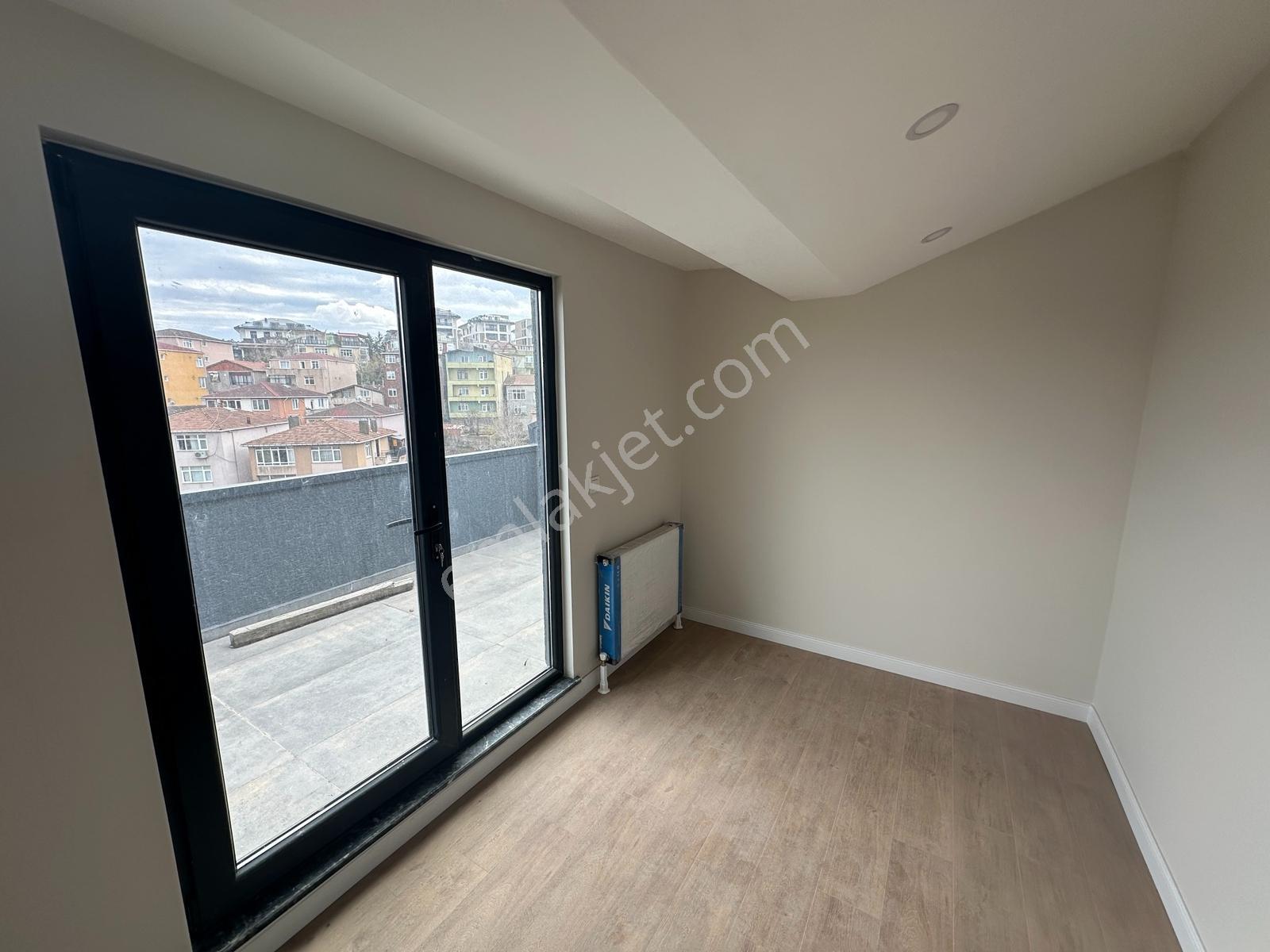 Envarev Çengelköy Satış Ve Kiralama Ofisinden Kiralık 4+1 Daire - Görsel 11