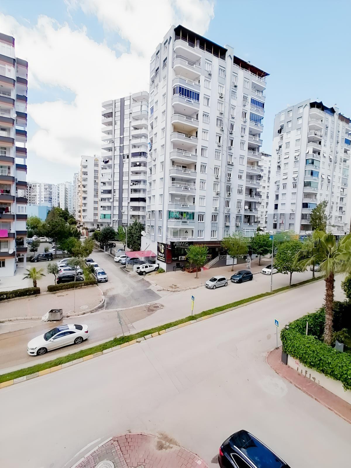 Emfadan Güzelyalı Mah.havuzlu Palmiye Sitesi D.gazlı 4+1 Daire - Görsel 25