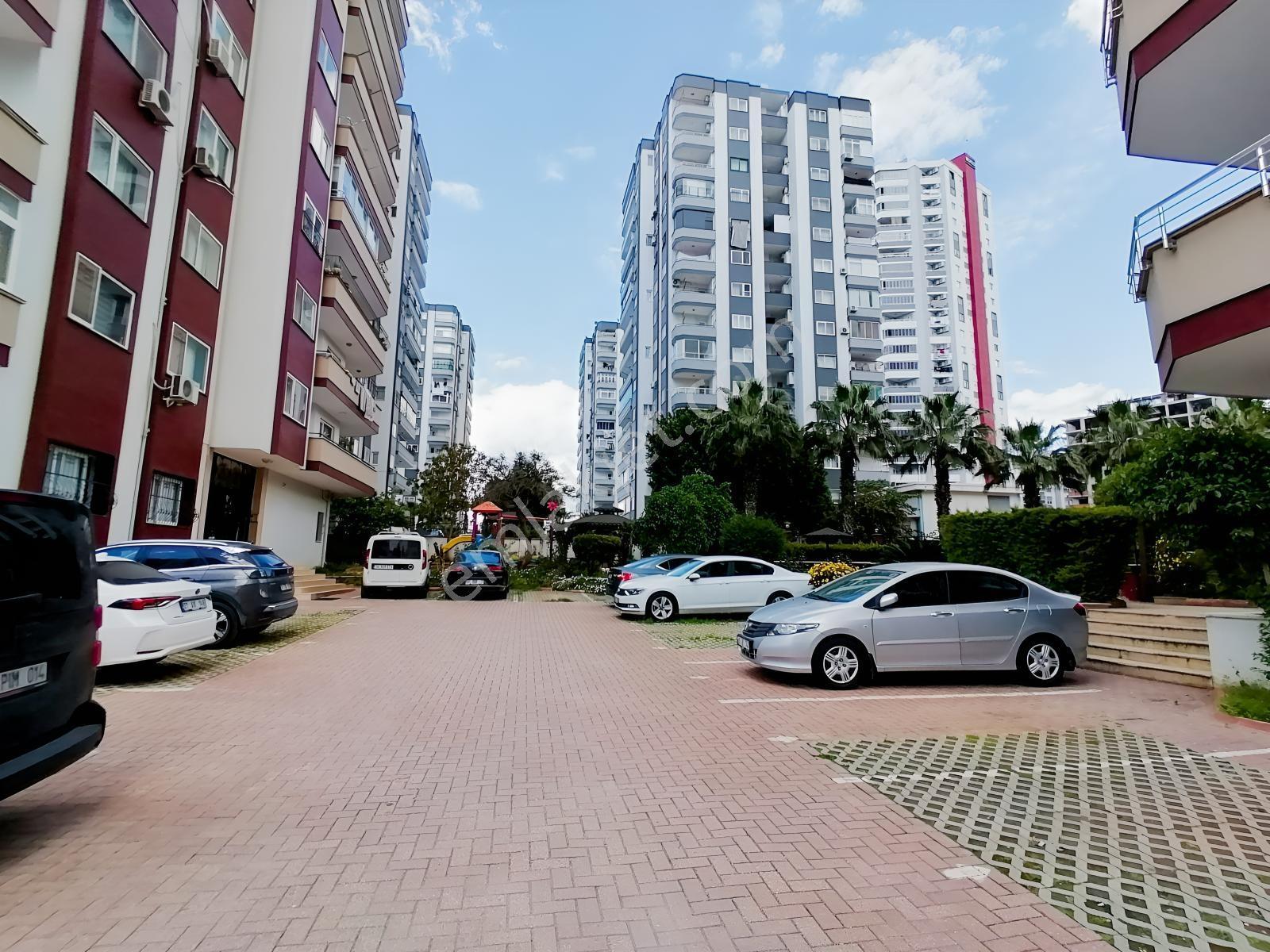 Emfadan Güzelyalı Mah.havuzlu Palmiye Sitesi D.gazlı 4+1 Daire - Görsel 21