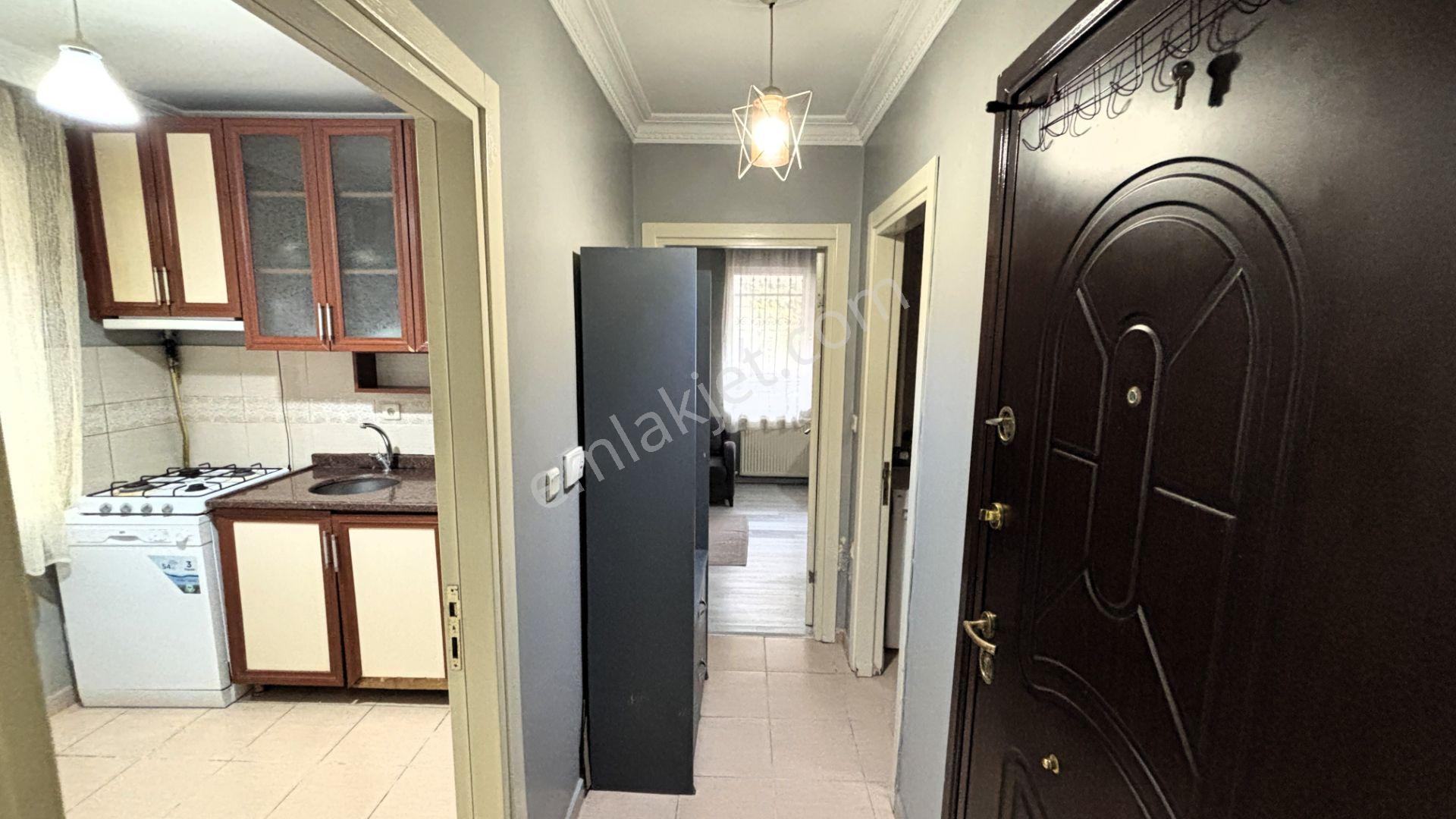 Ümraniye Esenşehirde Metroya Yakın Eşyalı 1+1 Kiralık Daire - Görsel 7
