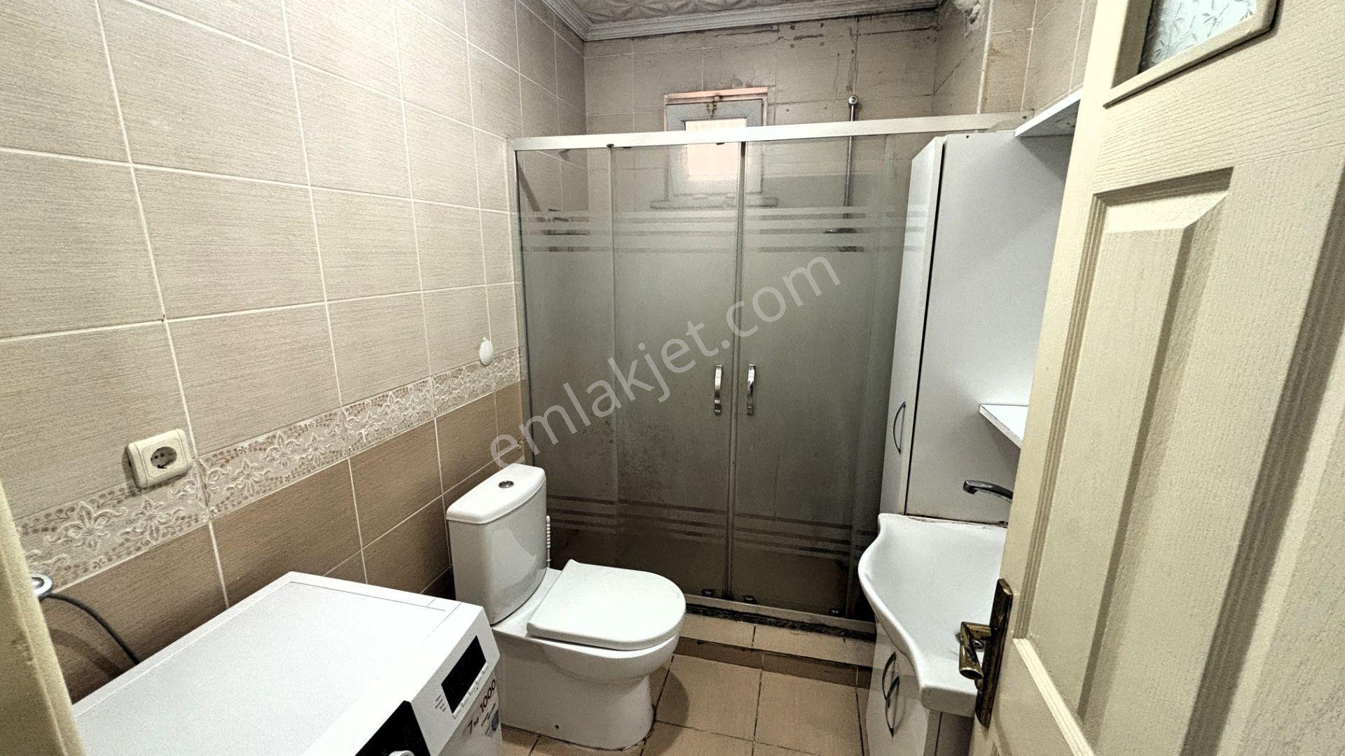Ümraniye Esenşehirde Metroya Yakın Eşyalı 1+1 Kiralık Daire - Görsel 13