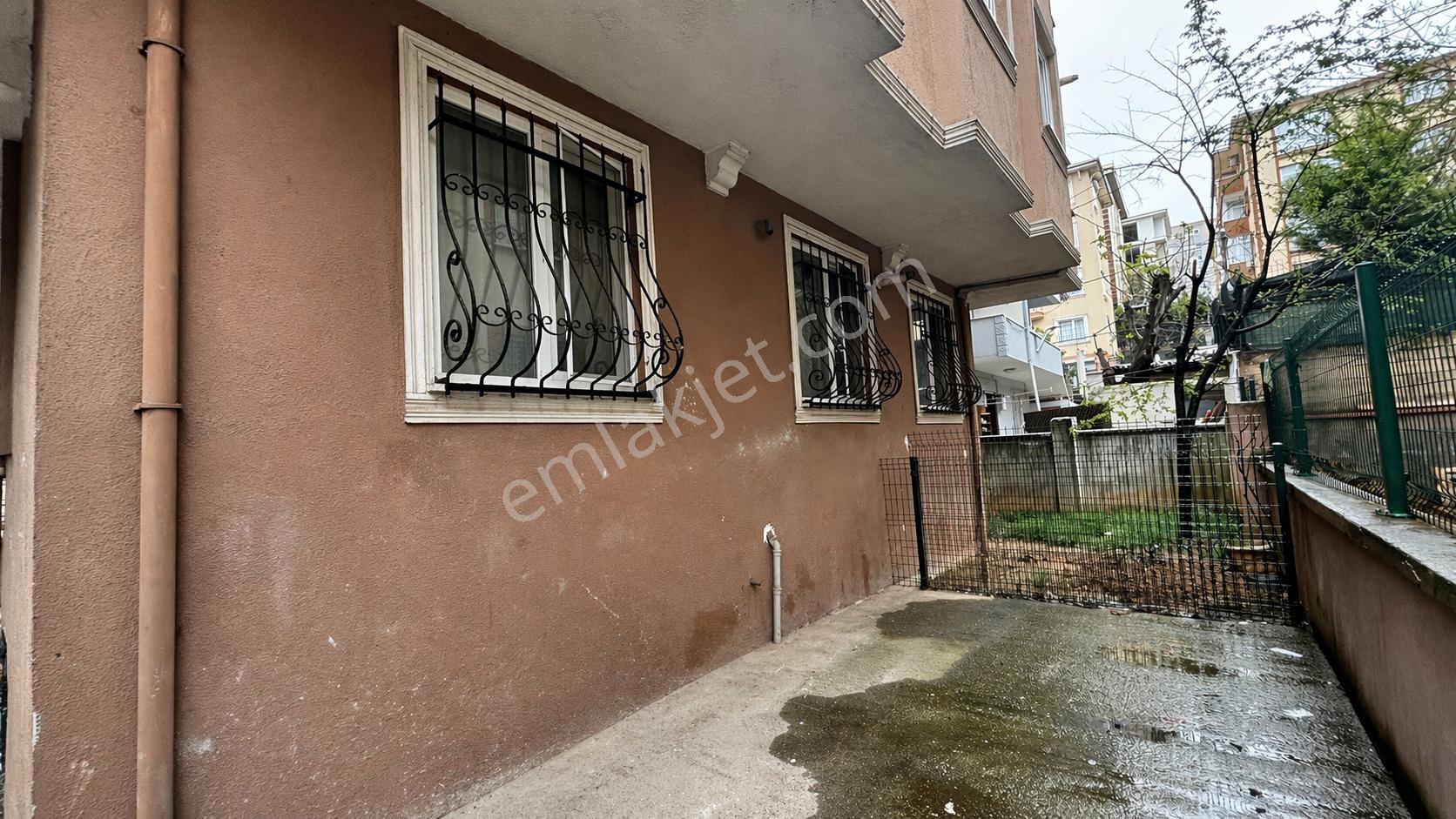 Ümraniye Esenşehirde Metroya Yakın Eşyalı 1+1 Kiralık Daire