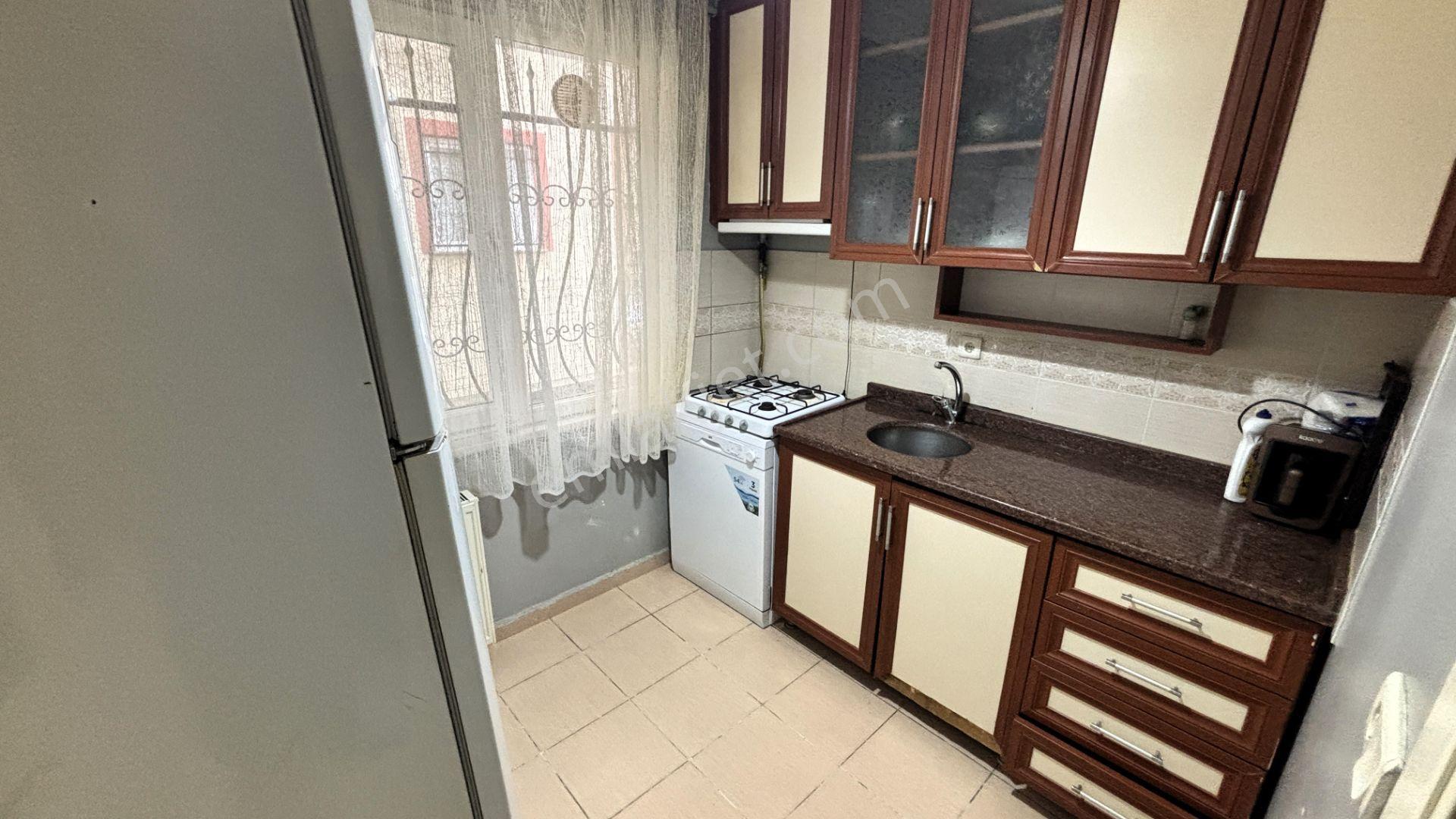 Ümraniye Esenşehirde Metroya Yakın Eşyalı 1+1 Kiralık Daire - Görsel 14