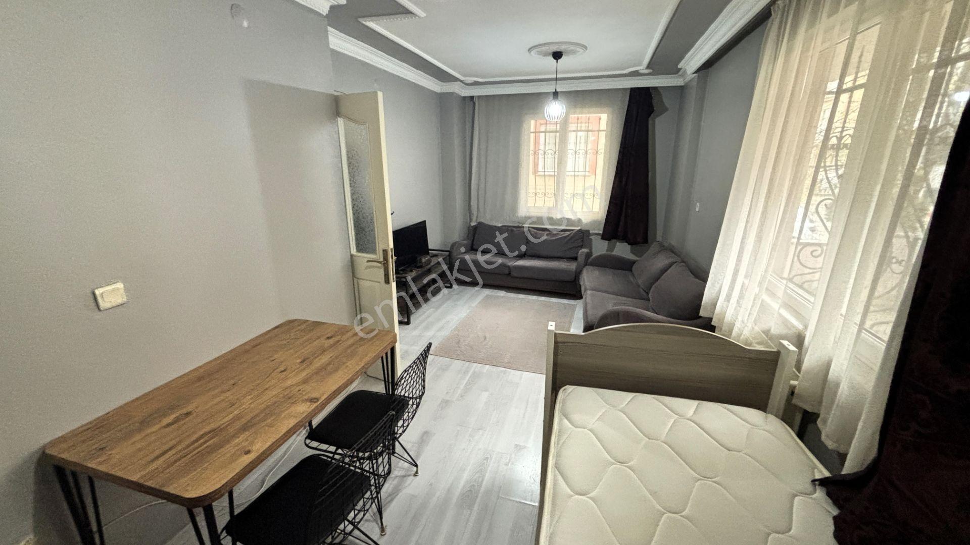 Ümraniye Esenşehirde Metroya Yakın Eşyalı 1+1 Kiralık Daire - Görsel 11