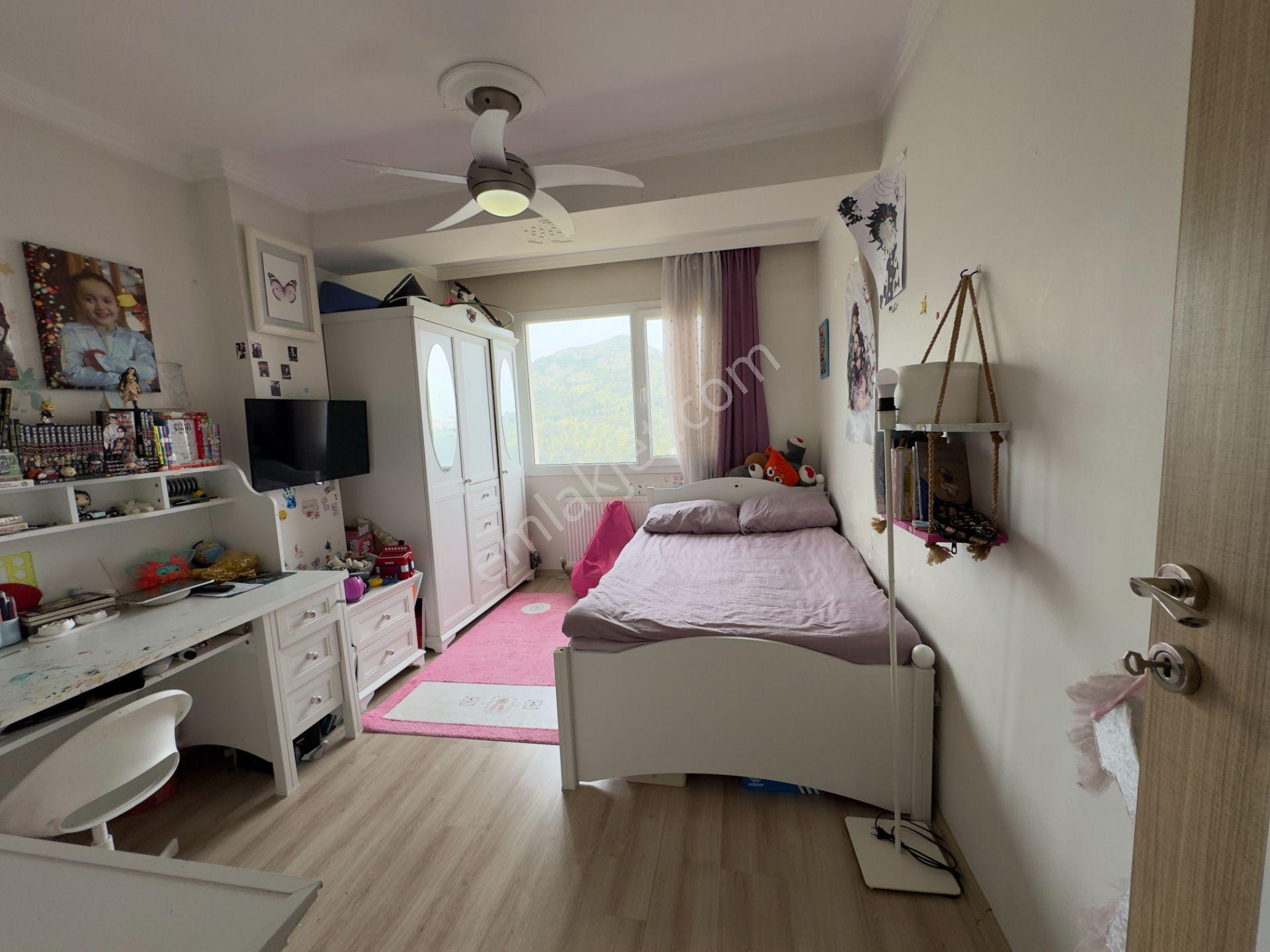 Bayraklı Ziyam 8’de Deniz Manzaralı Son Kat – Site İçi, Geniş & Prestijli 3+1! - Görsel 17