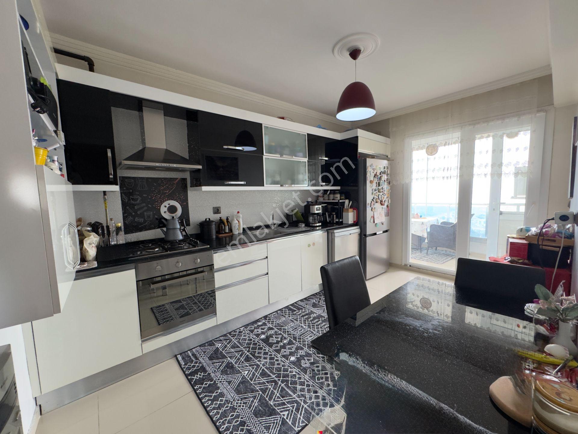 Bayraklı Ziyam 8’de Deniz Manzaralı Son Kat – Site İçi, Geniş & Prestijli 3+1! - Görsel 11
