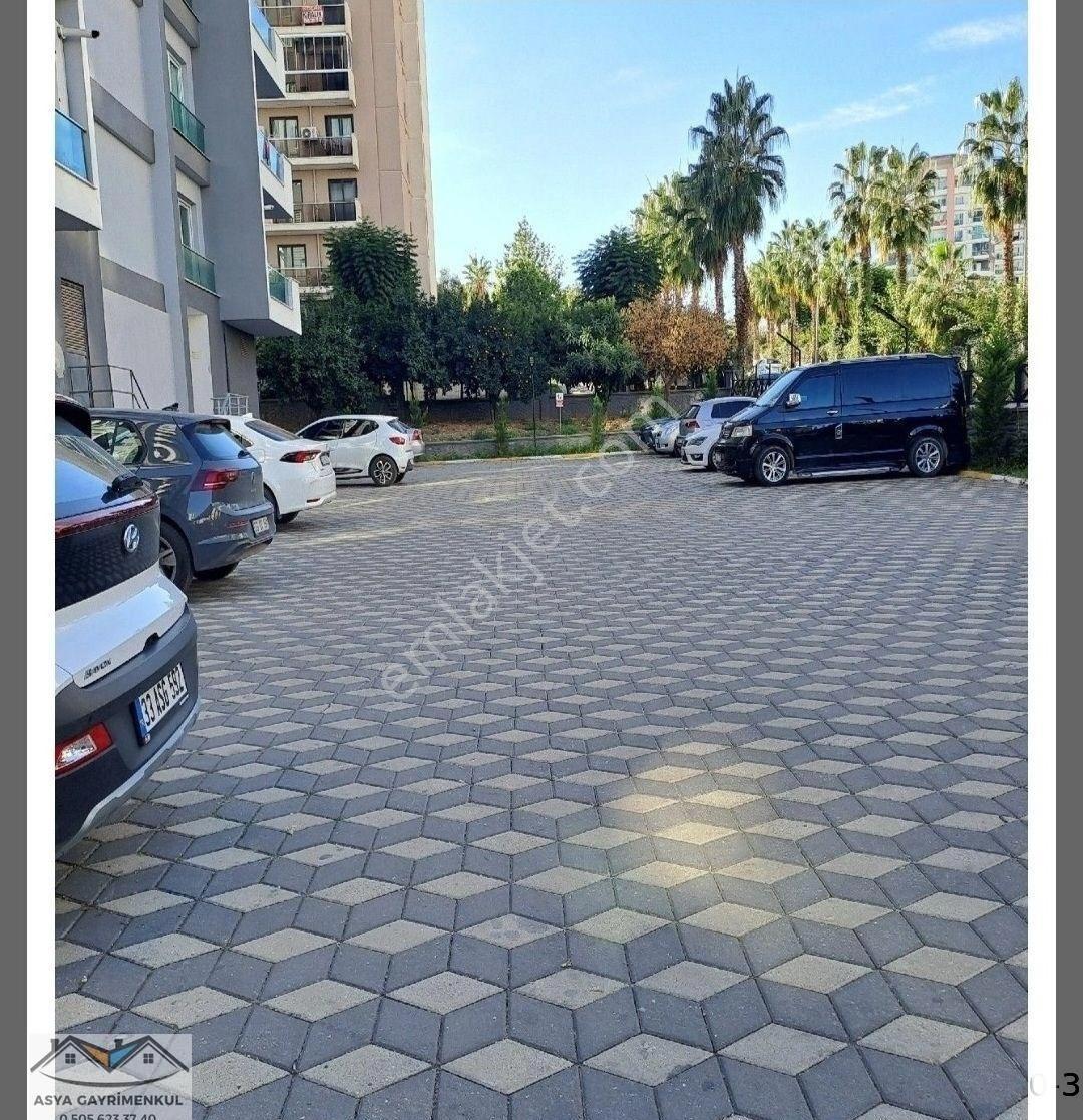 Ünüversite Caddesinde Havuzlu Eşyalı 1+1 Doğalgazlı - Görsel 8